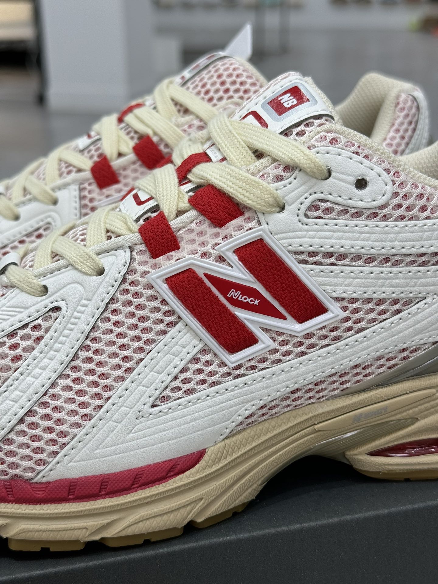  新版 New Balance NB 1906R  Unisex 低筒 复古跑鞋 耐磨透气 休闲鞋 运动鞋 波鞋 男士 女士  C白红 M1906RO