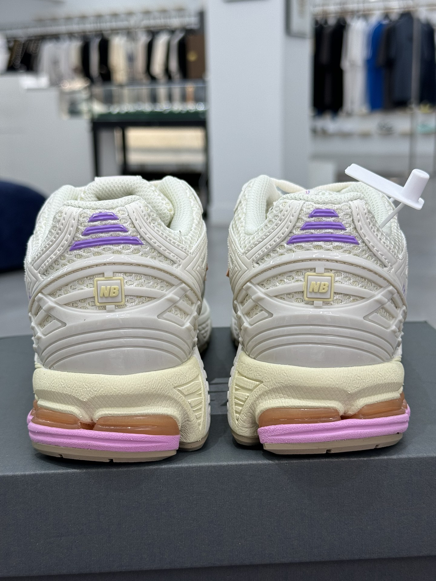  新版 New Balance NB 1906R  Unisex 低筒 复古跑鞋 耐磨透气 休闲鞋 运动鞋 波鞋 男士 女士  C米粉 M1906RO