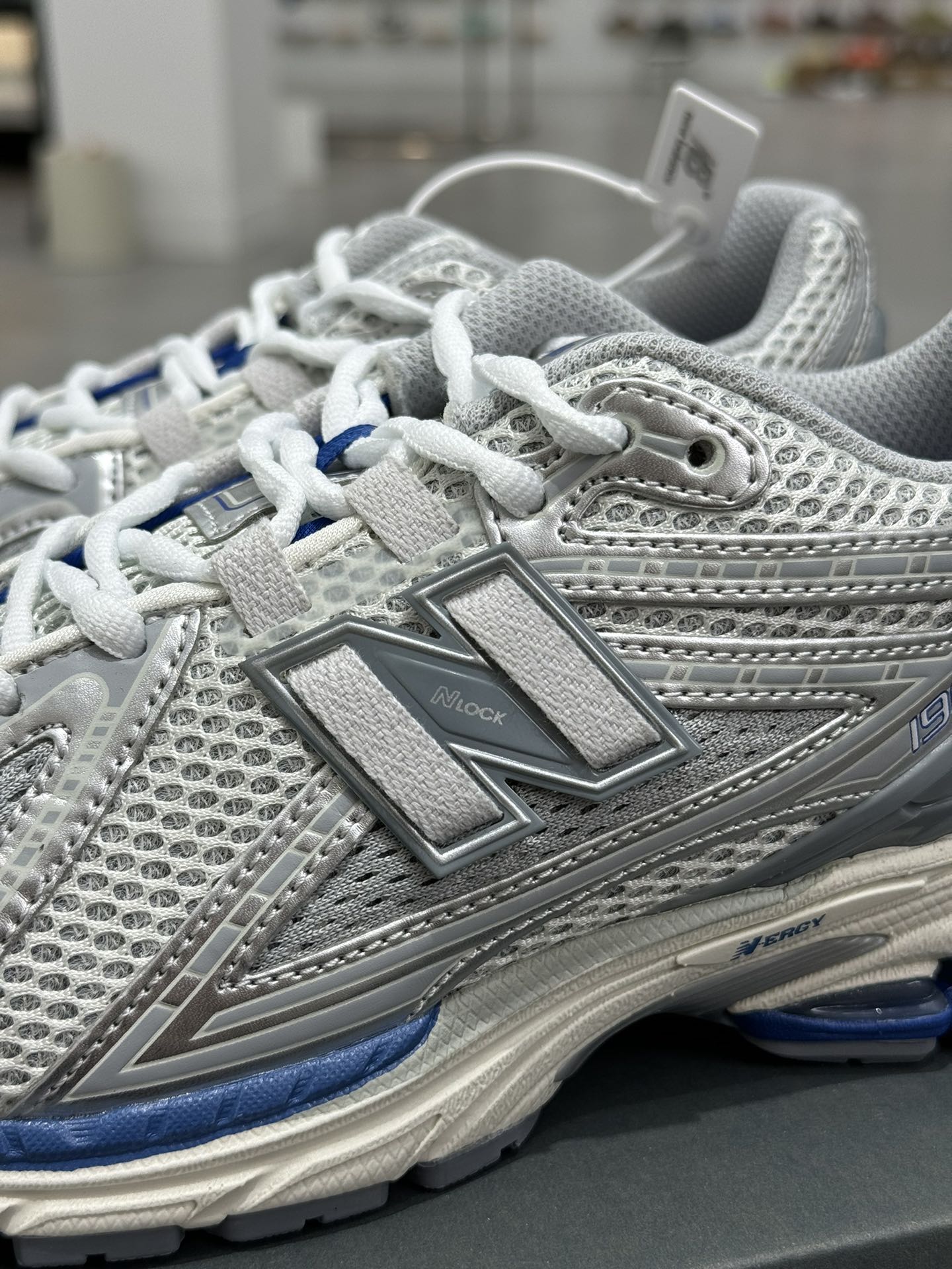  新版 New Balance NB 1906R  Unisex 低筒 复古跑鞋 耐磨透气 休闲鞋 运动鞋 波鞋 男士 女士  C白银灰 M1906RQA