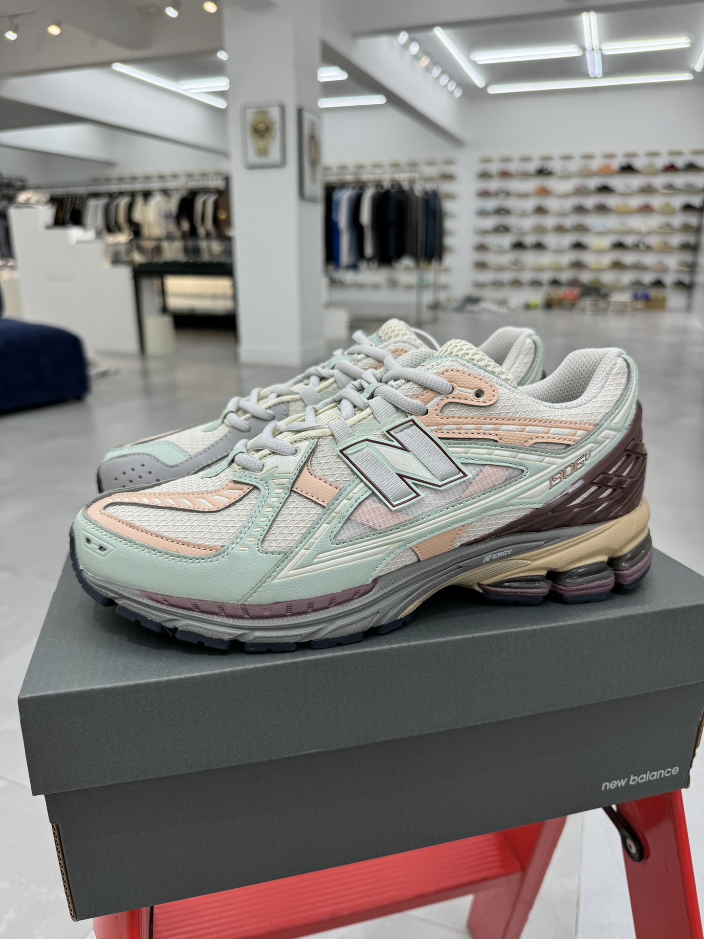  新版 New Balance NB 1906R  Unisex 低筒 复古跑鞋 耐磨透气 休闲鞋 运动鞋 波鞋 男士 女士  C米青 M1906ND
