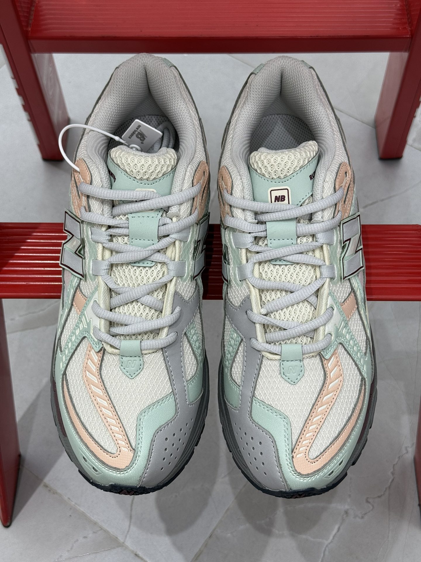  新版 New Balance NB 1906R  Unisex 低筒 复古跑鞋 耐磨透气 休闲鞋 运动鞋 波鞋 男士 女士  C米青 M1906ND