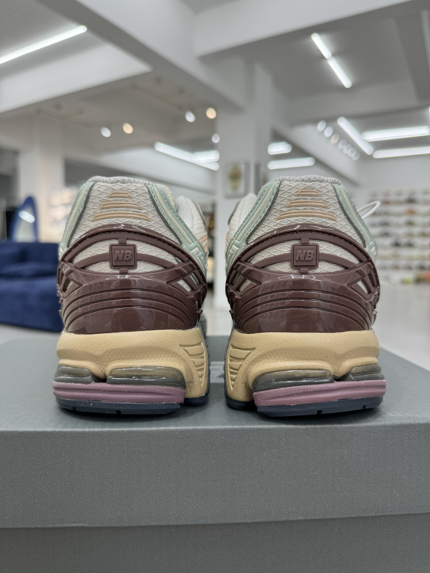  新版 New Balance NB 1906R  Unisex 低筒 复古跑鞋 耐磨透气 休闲鞋 运动鞋 波鞋 男士 女士  C米青 M1906ND