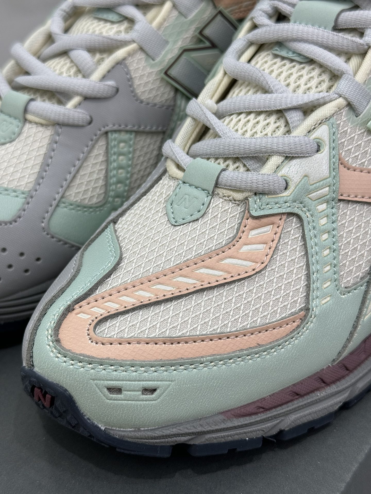  新版 New Balance NB 1906R  Unisex 低筒 复古跑鞋 耐磨透气 休闲鞋 运动鞋 波鞋 男士 女士  C米青 M1906ND