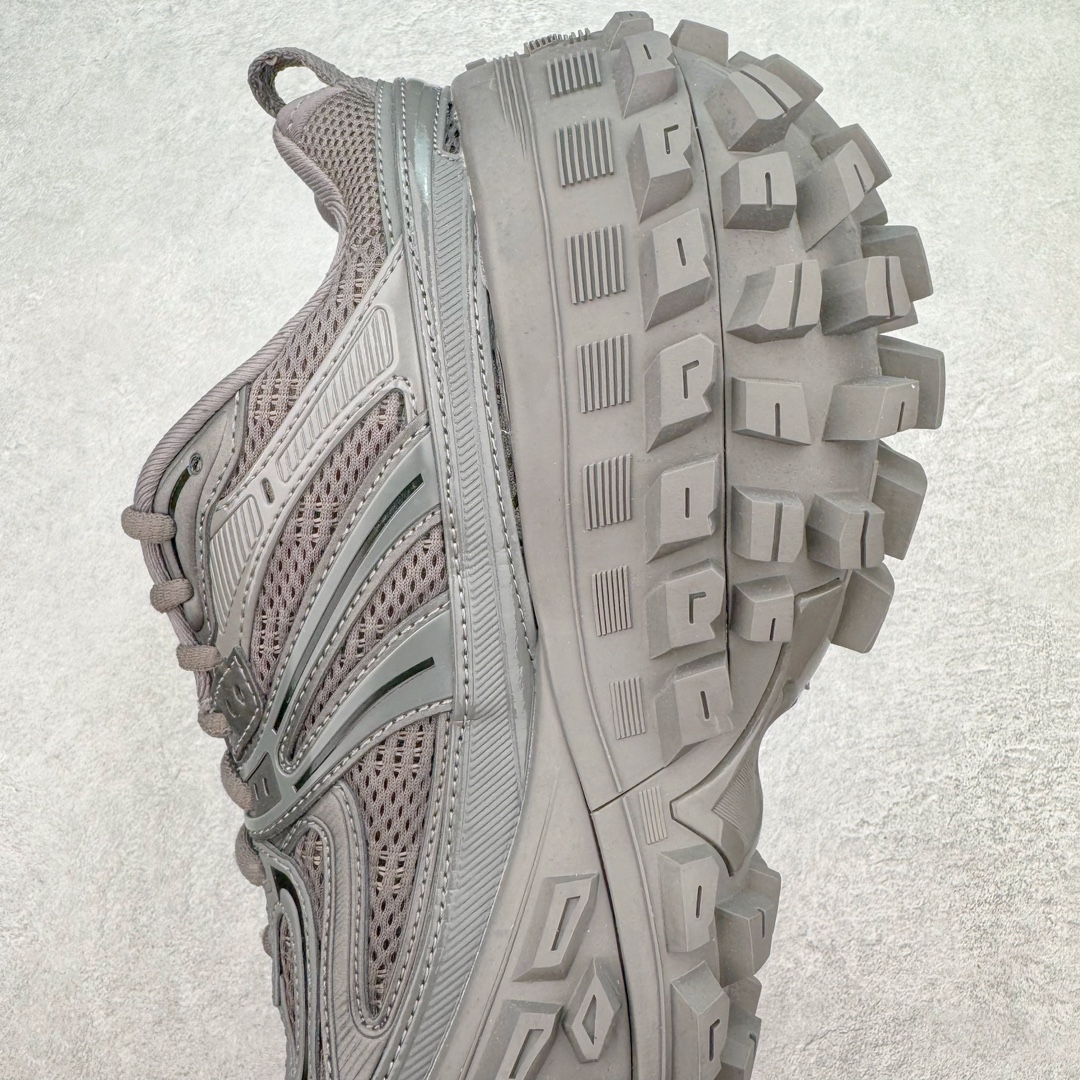  Balenciaga 巴黎世家 Defender 时尚 复古做旧 轮胎鞋 老爹鞋 波鞋 男鞋 女鞋 鞋面穿环 深灰色  685613 