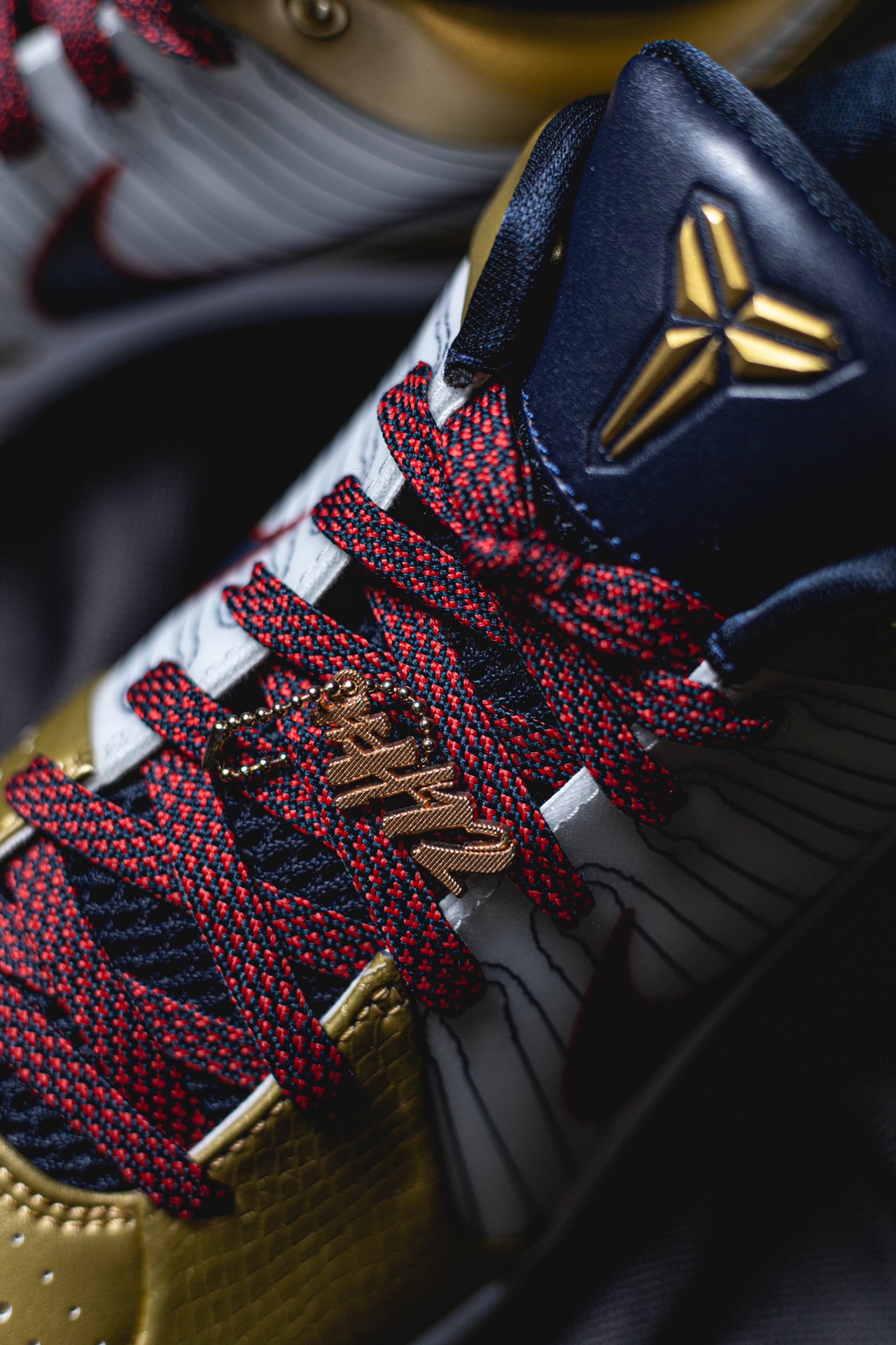  H12 Zoom Kobe4 Protro  Gold Medal 科比 4  低筒  前掌泡棉 後掌氣墊 篮球鞋 实战鞋 球鞋 男鞋  波鞋 白金  FQ3544-100