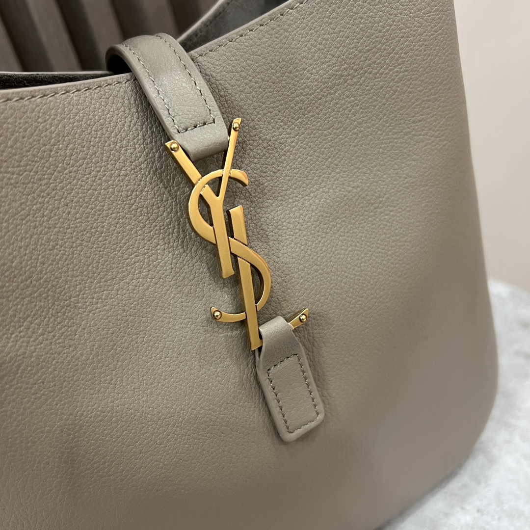  SAINT LAURENT 圣罗兰 YSL LE5A7 Hobo 复古  金色logo 牛皮 流浪包斜挎包 单肩包 小号 女款 灰色 713938-AAAUQ-1722