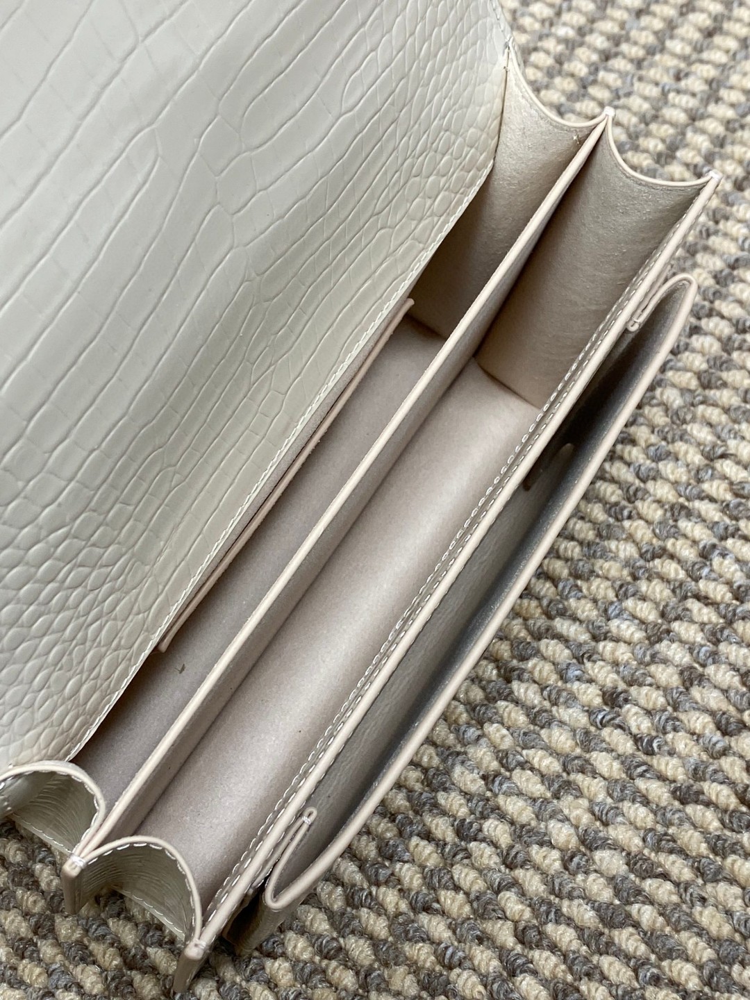  SAINT LAURENT 圣罗兰 YSLSunset  金色logo 牛皮 流浪包斜挎包 单肩包 小号 女款 大麦棕色