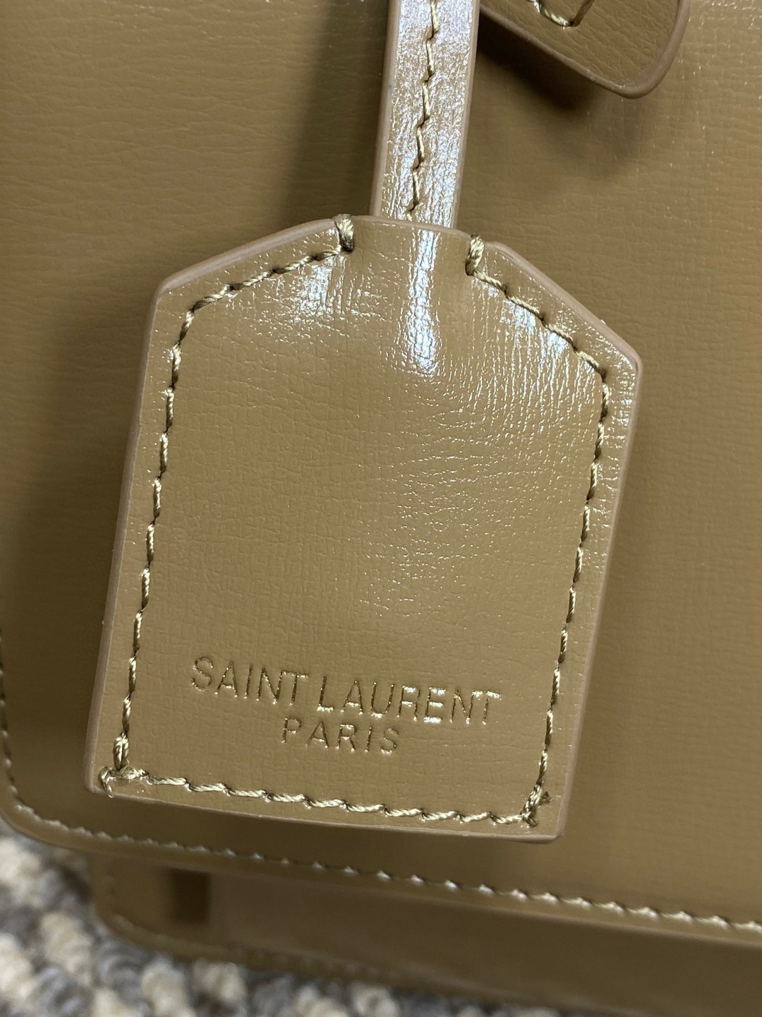 SAINT LAURENT 圣罗兰 YSL Sunset 日落 牛皮 流浪包 斜挎包 单肩包 女款  （光滑面）中号 棕色  442906-D420W-2536