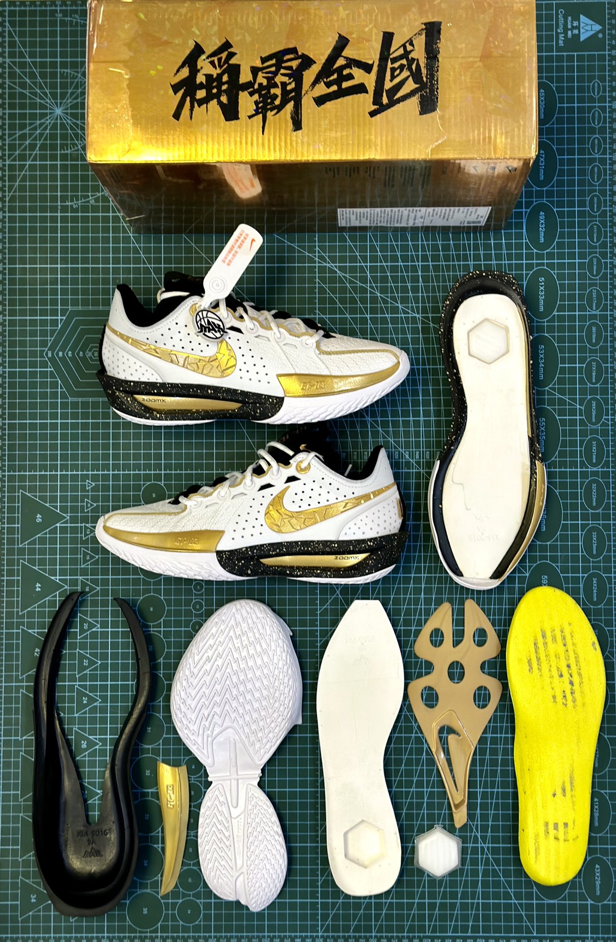  灭世纯原 ZOOM GT Cut 3  中筒  篮球鞋 球鞋 实战鞋 全掌气垫 后卫精英 TPU抗扭 男鞋 波鞋称霸全国 白黑金 HF5702-170