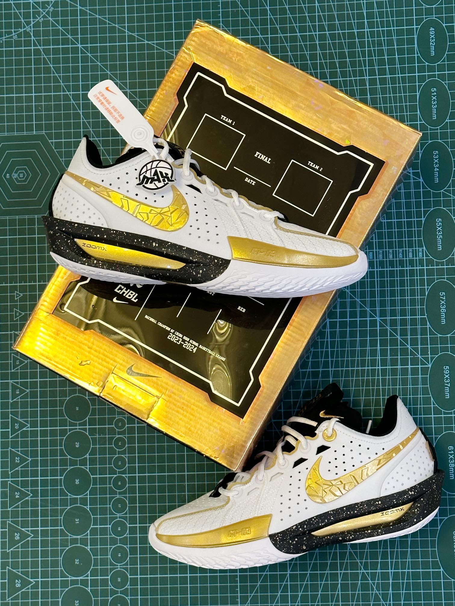  灭世纯原 ZOOM GT Cut 3  中筒  篮球鞋 球鞋 实战鞋 全掌气垫 后卫精英 TPU抗扭 男鞋 波鞋称霸全国 白黑金 HF5702-170