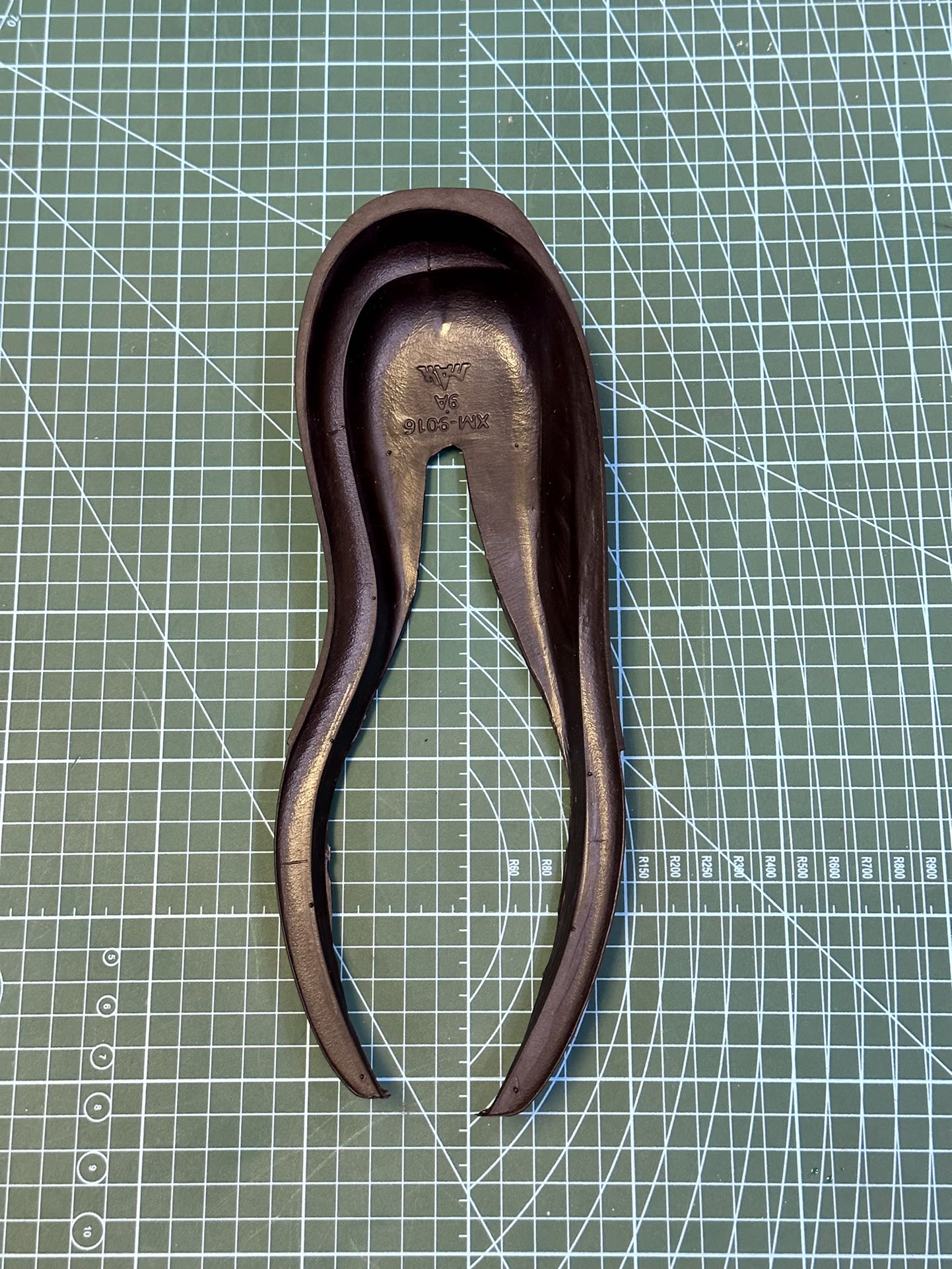  灭世纯原 ZOOM GT Cut 3  中筒  篮球鞋 球鞋 实战鞋 全掌气垫 后卫精英 TPU抗扭 男鞋 波鞋称霸全国 白黑金 HF5702-170