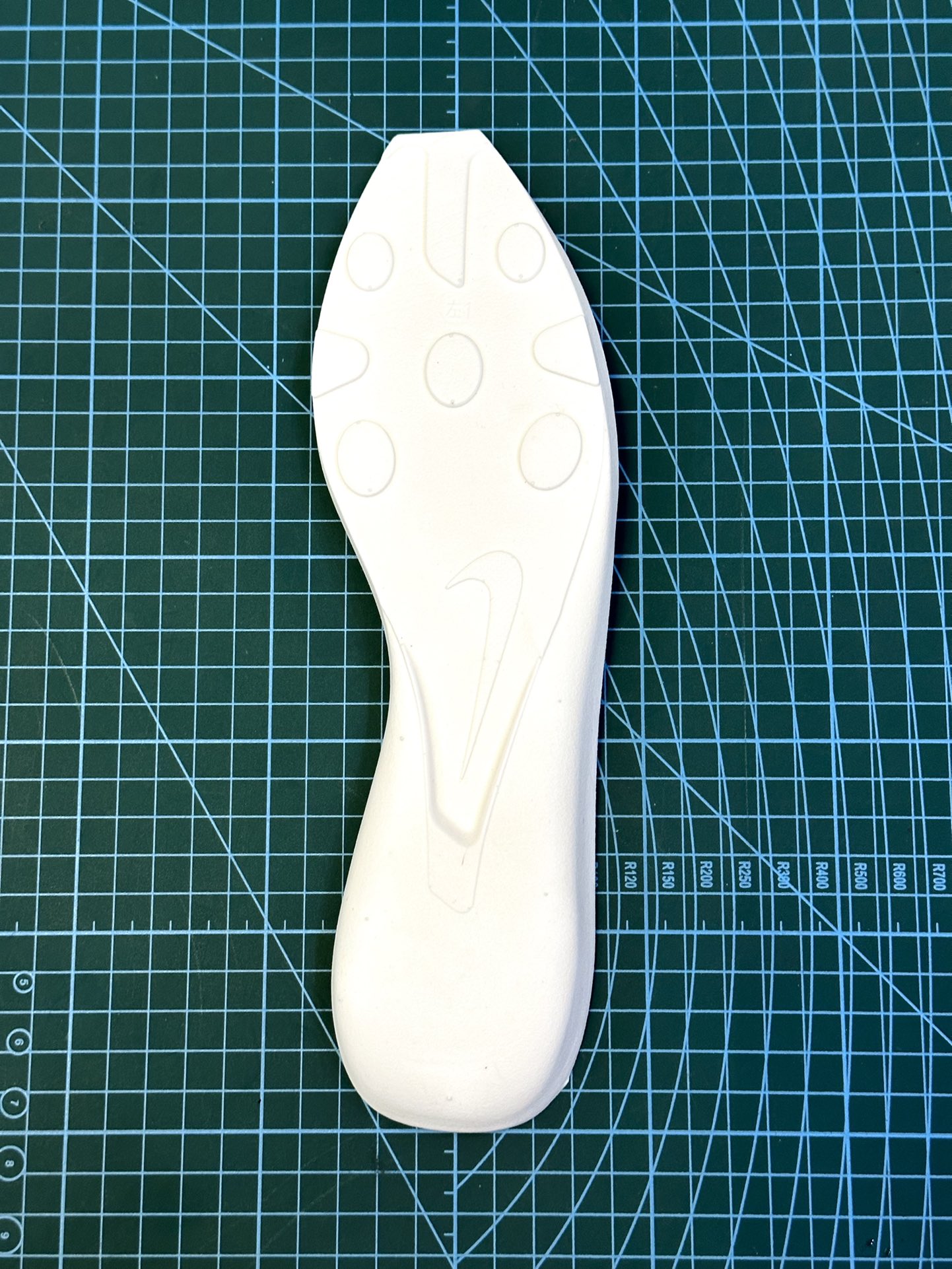  灭世纯原 ZOOM GT Cut 3  中筒  篮球鞋 球鞋 实战鞋 全掌气垫 后卫精英 TPU抗扭 男鞋 波鞋称霸全国 白黑金 HF5702-170