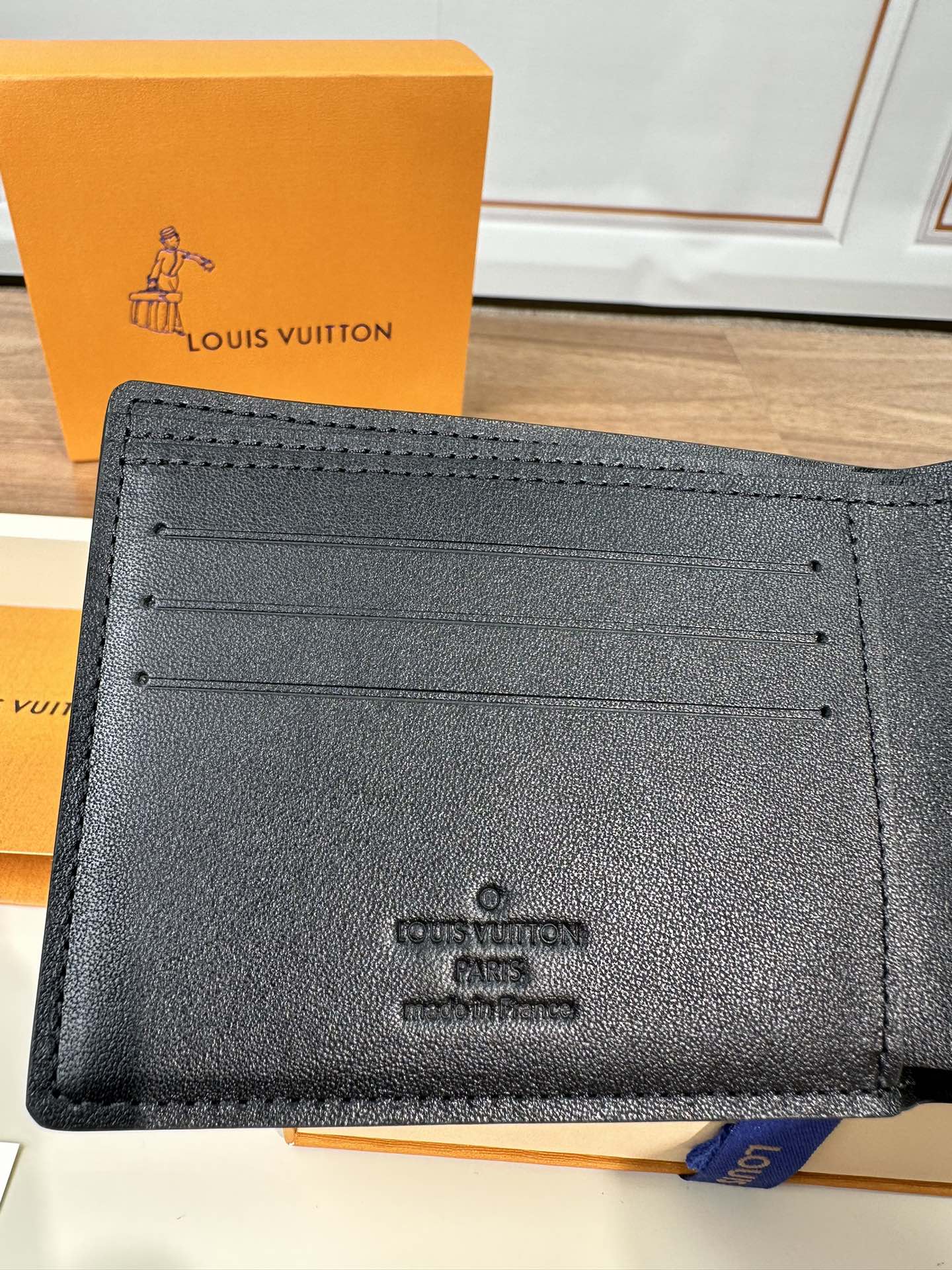  LOUIS VUITTON Multiple 路易威登  LV  老化压花 钱包 短夹 黑色  M82072