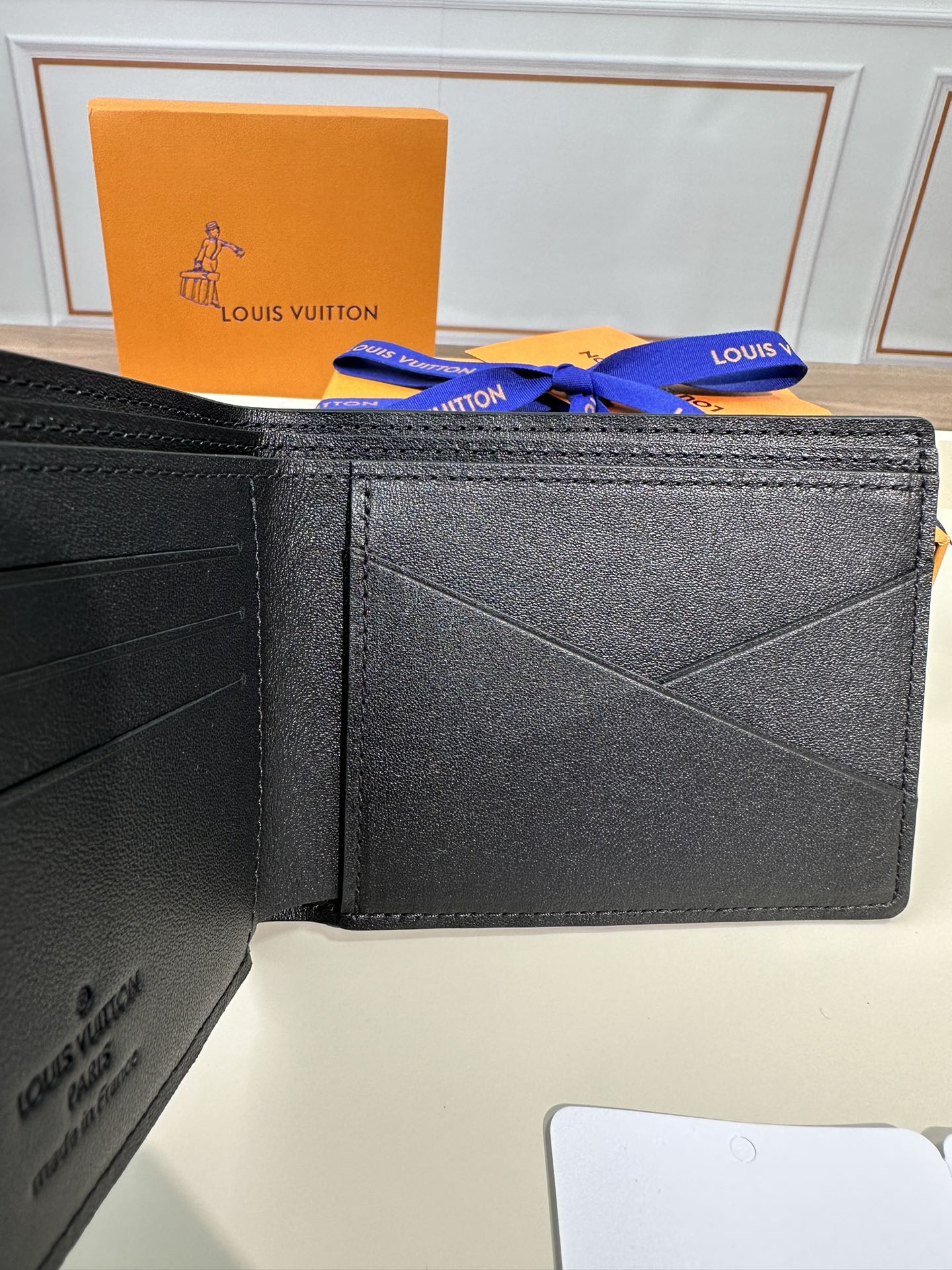  LOUIS VUITTON Multiple 路易威登  LV  老化压花 钱包 短夹 黑色  M82072