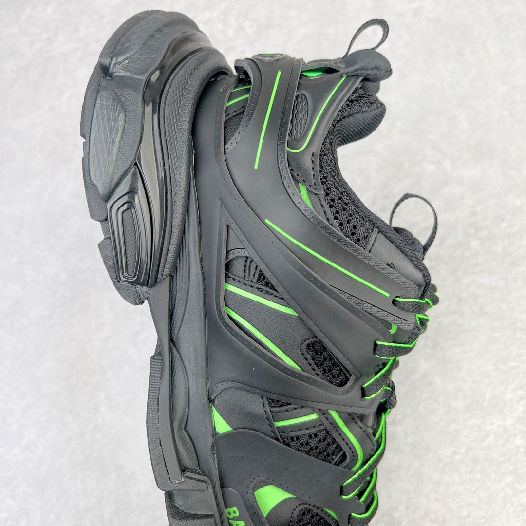  Balenciaga 巴黎世家 Track 1.0  舒适百搭 老爹鞋 运动 复古板鞋 休闲鞋 男鞋 女鞋   黑绿 542023W3AC21035