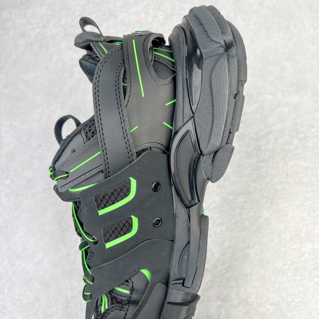  Balenciaga 巴黎世家 Track 1.0  舒适百搭 老爹鞋 运动 复古板鞋 休闲鞋 男鞋 女鞋   黑绿 542023W3AC21035