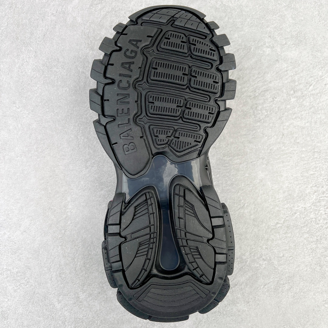  Balenciaga 巴黎世家 Track 1.0 LED 充电灯光 舒适百搭 老爹鞋 运动 复古板鞋 休闲鞋 男鞋 女鞋   555036W1GB11000 555036W2GB71214 555032W3AD45000