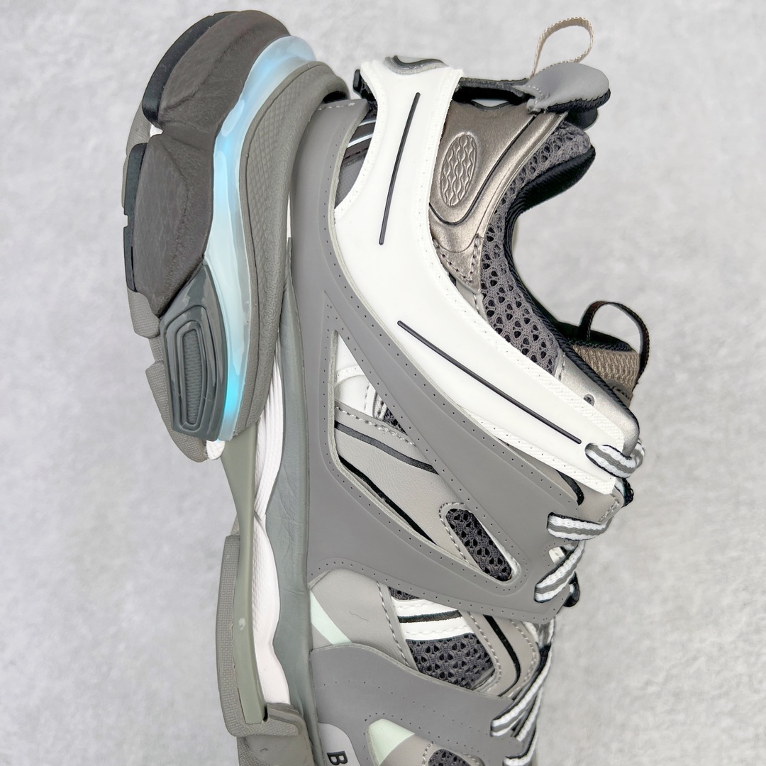  Balenciaga 巴黎世家 Track 1.0 LED 充电灯光 舒适百搭 老爹鞋 运动 复古板鞋 休闲鞋 男鞋 女鞋   555036W1GB11000 555036W2GB71214 555032W3AD45000