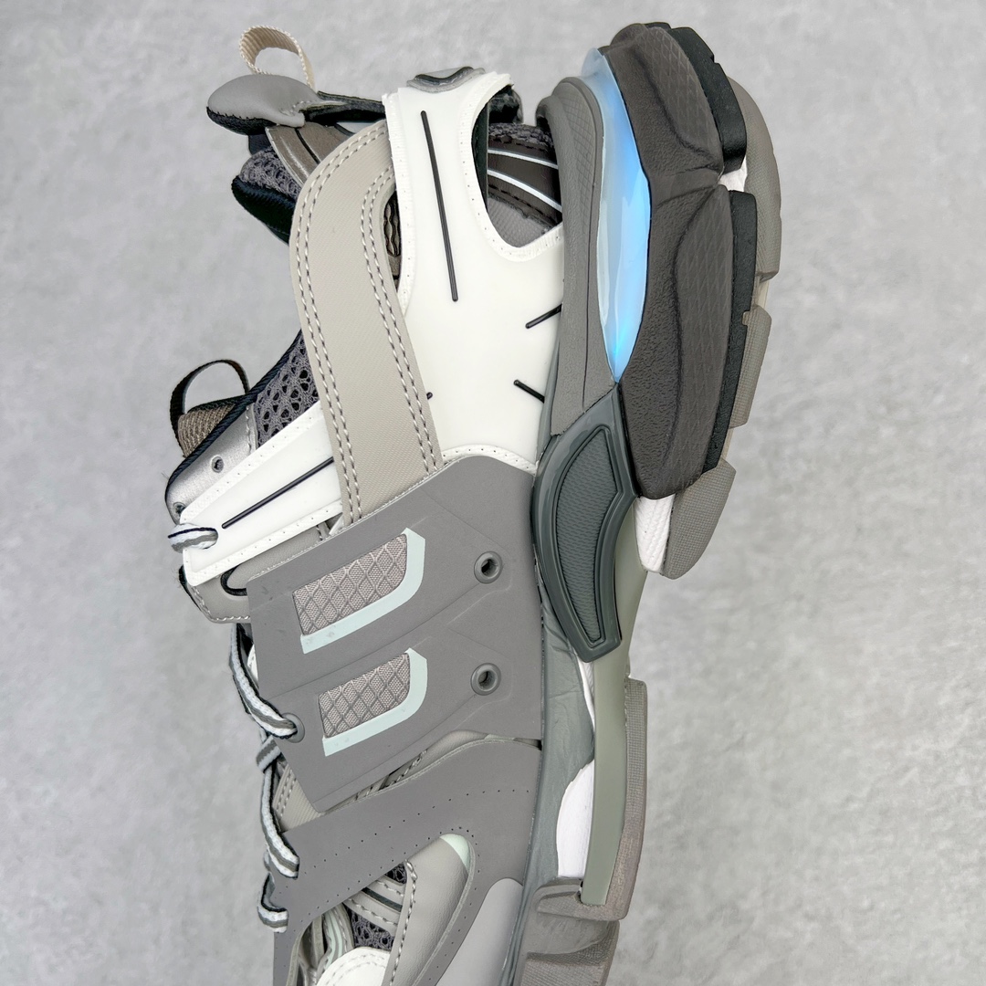  Balenciaga 巴黎世家 Track 1.0 LED 充电灯光 舒适百搭 老爹鞋 运动 复古板鞋 休闲鞋 男鞋 女鞋   555036W1GB11000 555036W2GB71214 555032W3AD45000