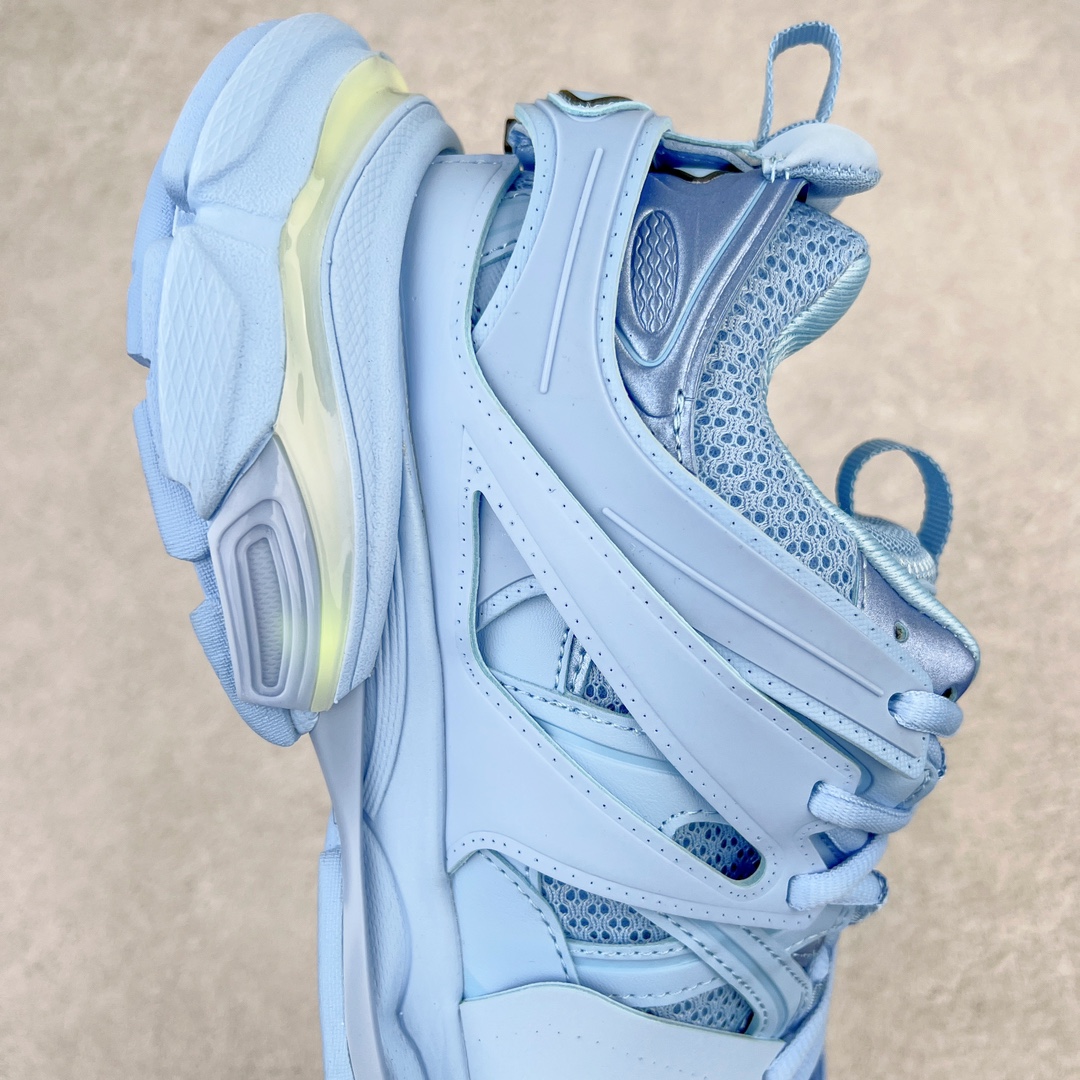  Balenciaga 巴黎世家 Track 1.0 LED 充电灯光 舒适百搭 老爹鞋 运动 复古板鞋 休闲鞋 男鞋 女鞋   555036W1GB11000 555036W2GB71214 555032W3AD45000