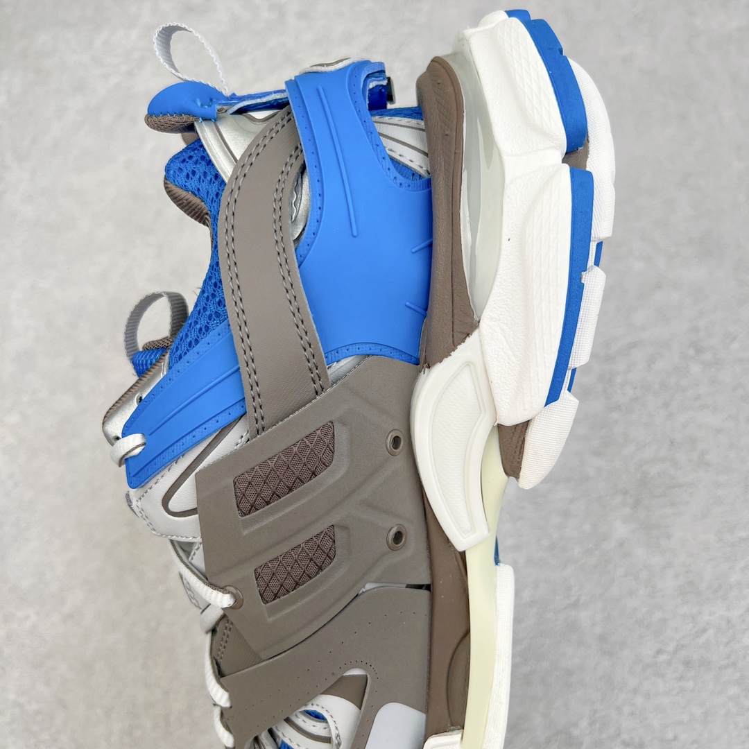  Balenciaga 巴黎世家 Track 1.0 LED 充电灯光 舒适百搭 老爹鞋 运动 复古板鞋 休闲鞋 男鞋 女鞋   555036W1GB11000 555036W2GB71214 555032W3AD45000