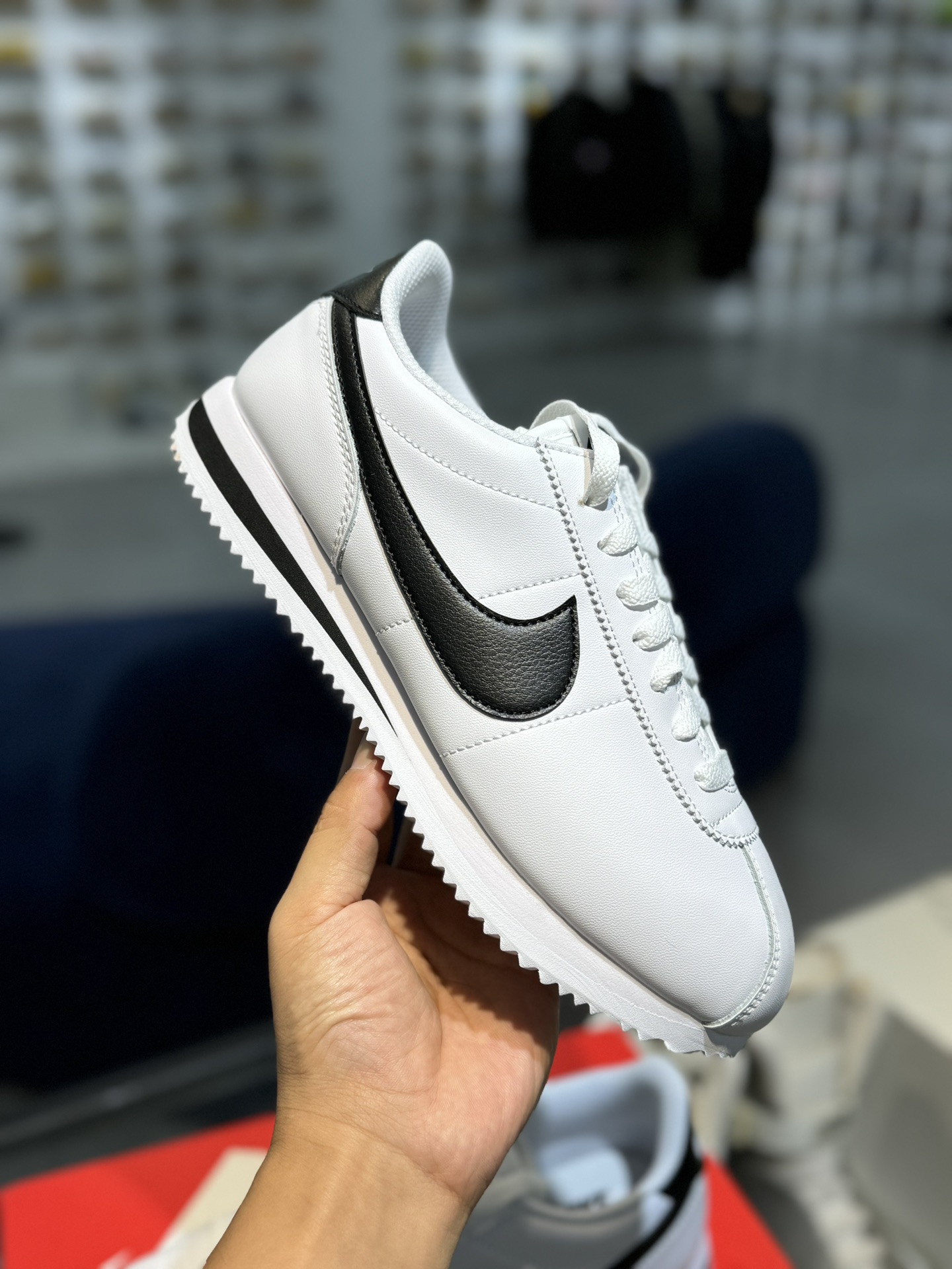  Nike Classic Cortez Leather 阿甘 低筒 复古初代皮革慢跑鞋 休闲鞋 波鞋 黑白 45-DV0991-101