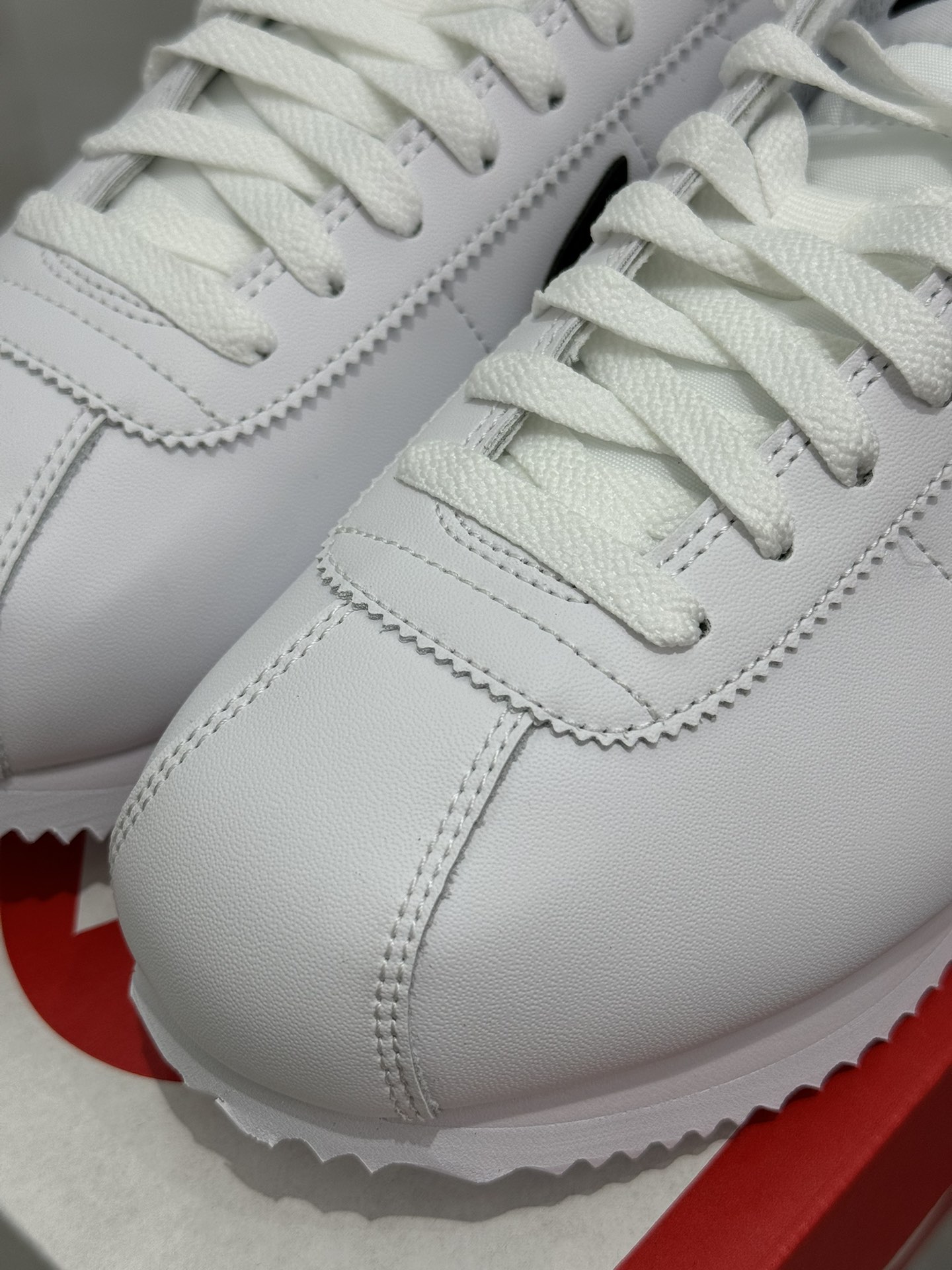  Nike Classic Cortez Leather 阿甘 低筒 复古初代皮革慢跑鞋 休闲鞋 波鞋 黑白 45-DV0991-101