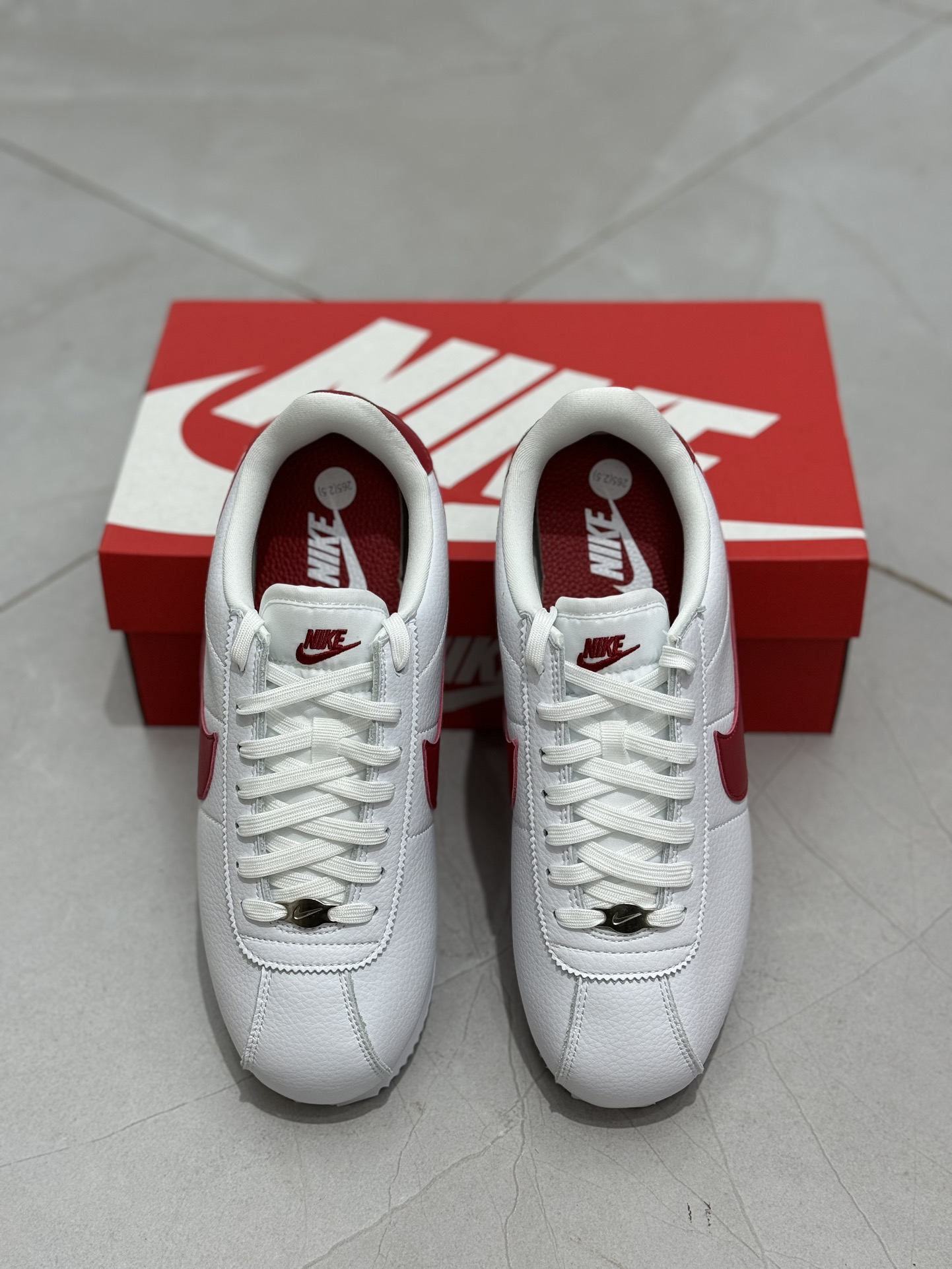 Nike Classic Cortez Leather 阿甘 低筒 复古初代皮革慢跑鞋 休闲鞋 波鞋 白红 FZ1347-100