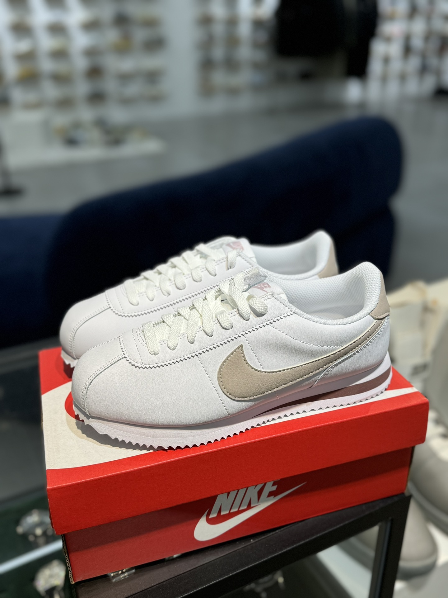  Nike Classic Cortez Leather 阿甘 低筒 复古初代皮革慢跑鞋 休闲鞋 波鞋 白棕 DN1791-105