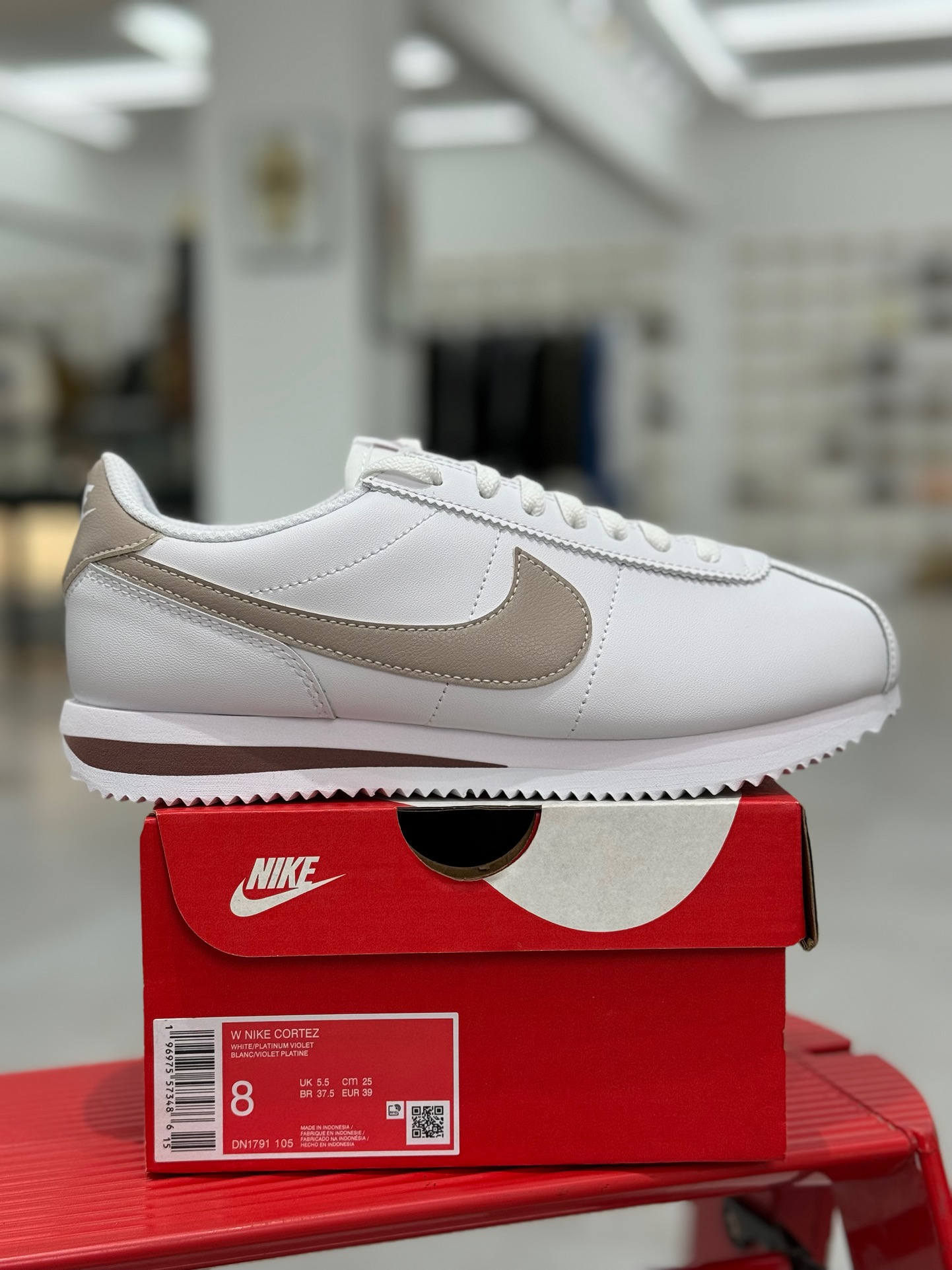  Nike Classic Cortez Leather 阿甘 低筒 复古初代皮革慢跑鞋 休闲鞋 波鞋 白棕 DN1791-105