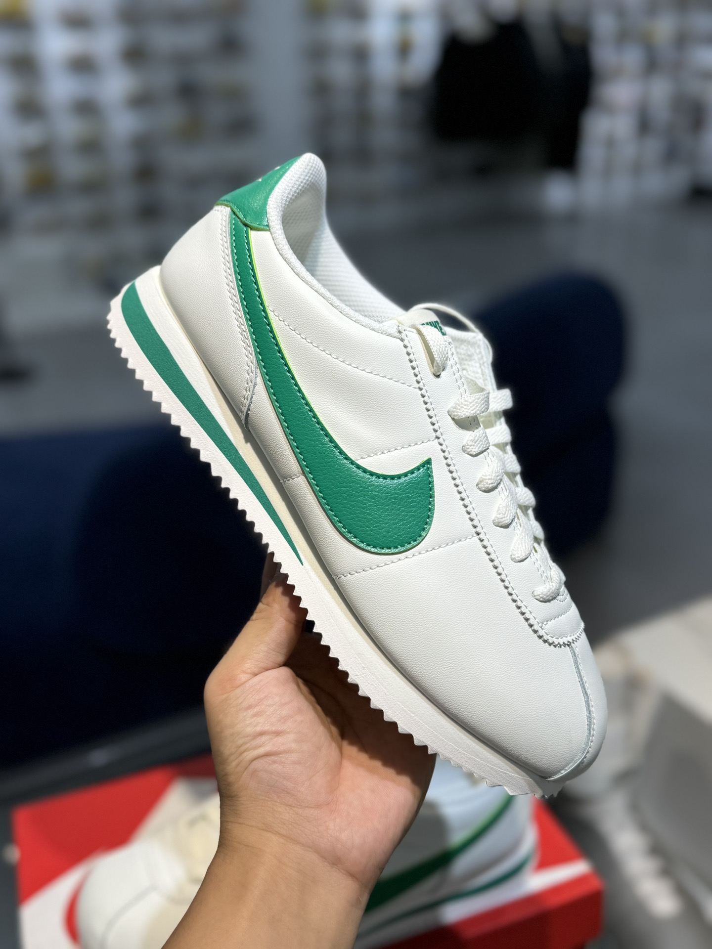  Nike Classic Cortez Leather 阿甘 低筒 复古初代皮革慢跑鞋 休闲鞋 波鞋 白绿 DM4044-104