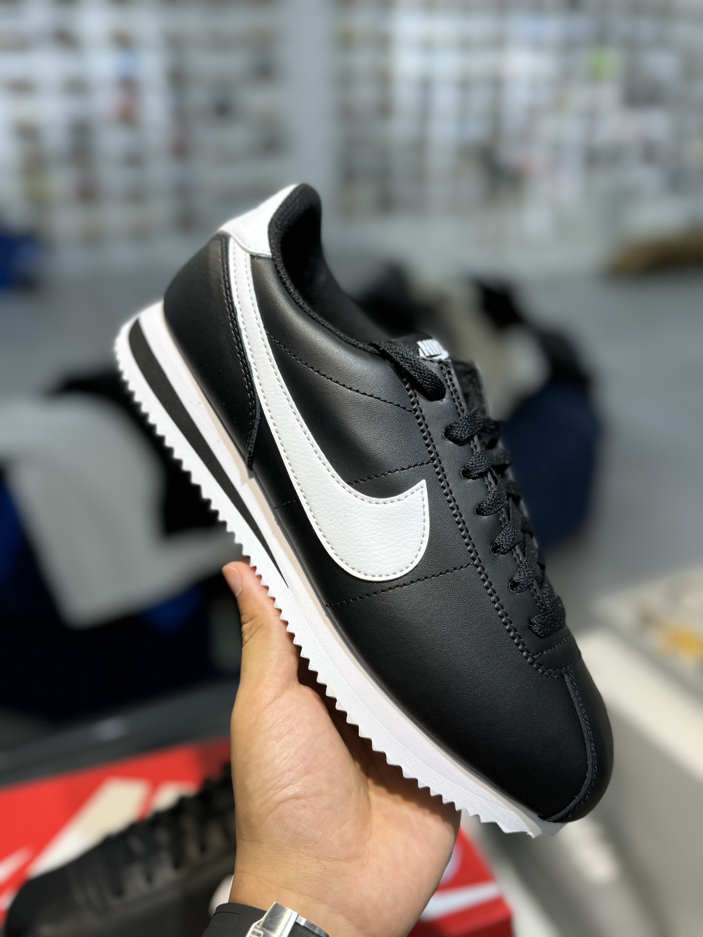  Nike Classic Cortez Leather 阿甘 低筒 复古初代皮革慢跑鞋 休闲鞋 波鞋 黑白 DM4044-001