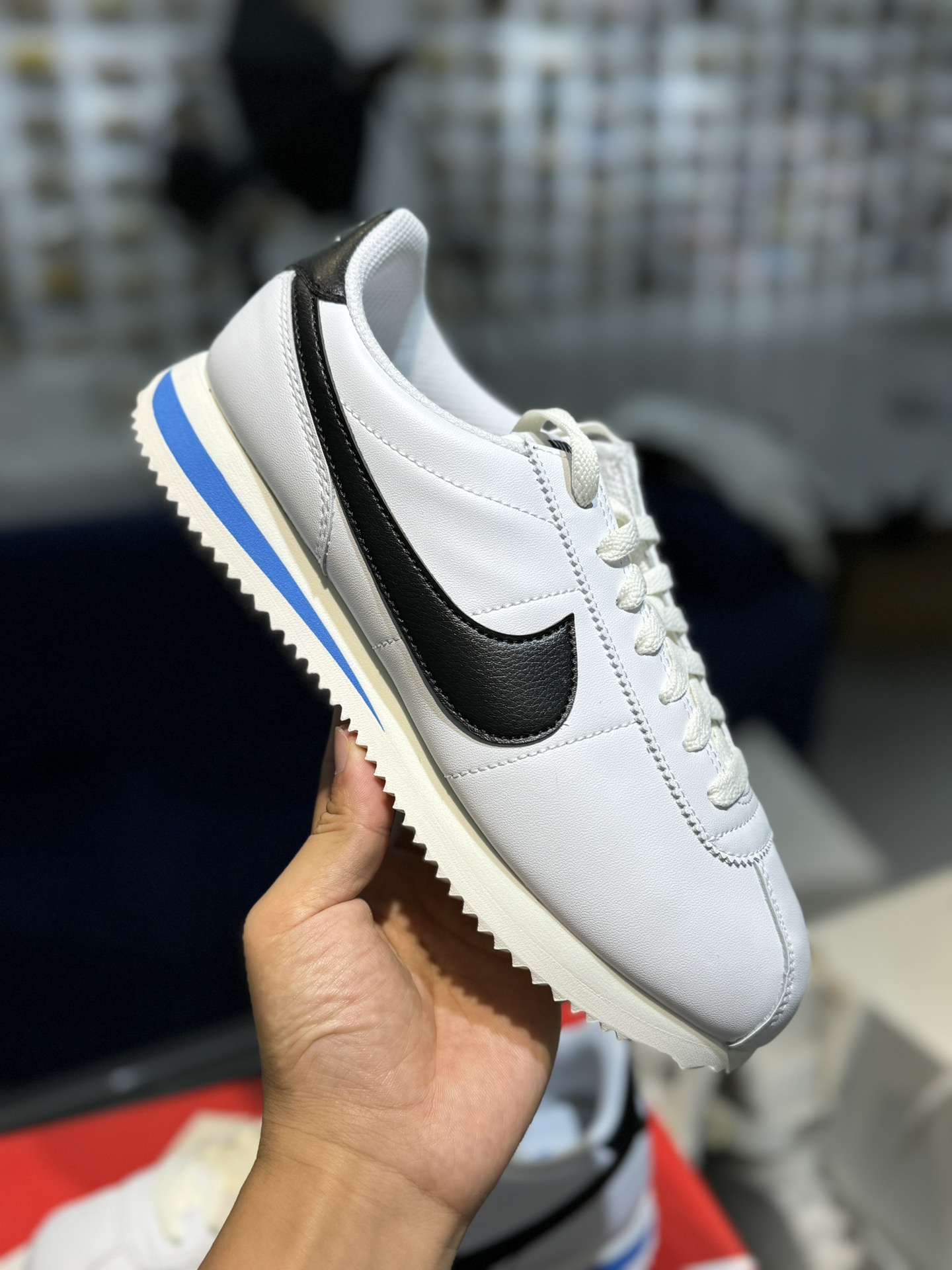  Nike Classic Cortez Leather 阿甘 低筒 复古初代皮革慢跑鞋 休闲鞋 波鞋 白黑藍 DM4044-100