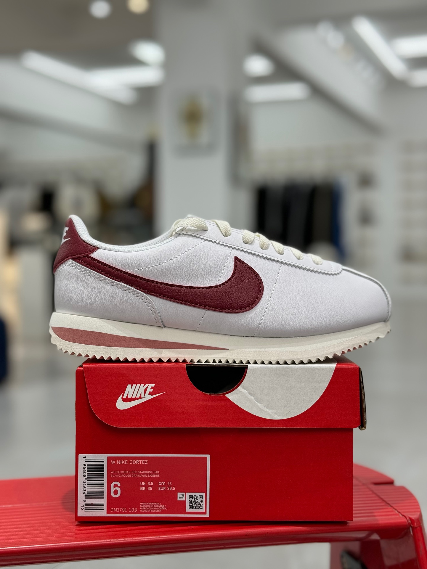 Nike Classic Cortez Leather 阿甘 低筒 复古初代皮革慢跑鞋 休闲鞋 波鞋 白红粉 DN1791-103