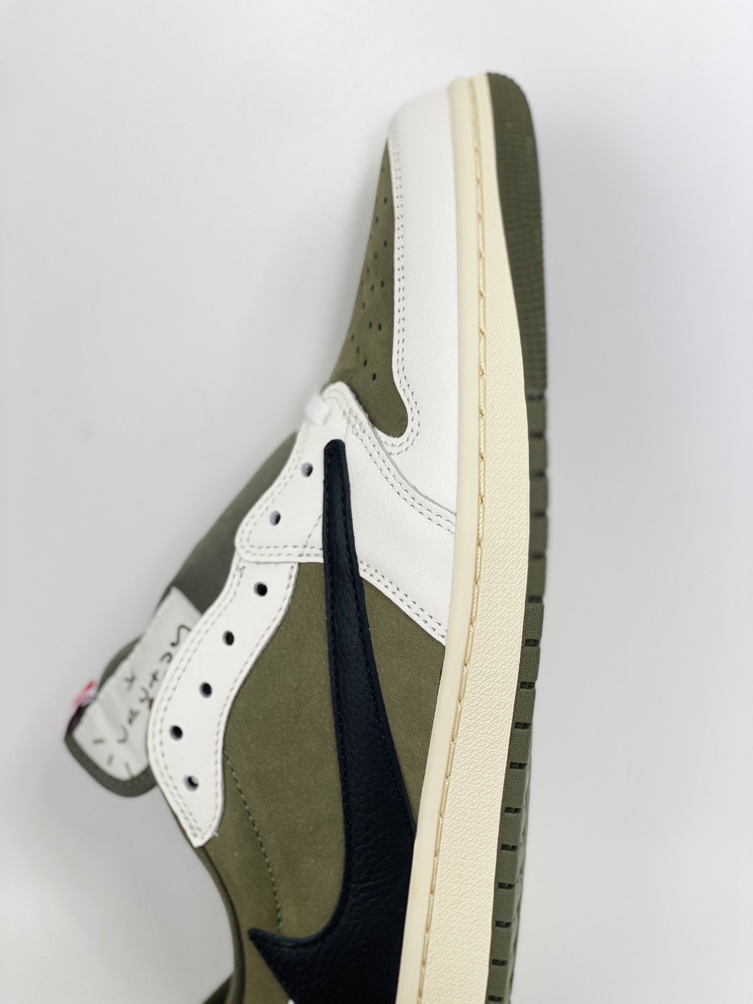  天花板 Travis Scott x Air Jordan 1 Low Medium Olive  AJ1 8.0 倒钩  低筒 倒钩 板鞋 篮球鞋 波鞋 男女同款 米绿 DM7866-200