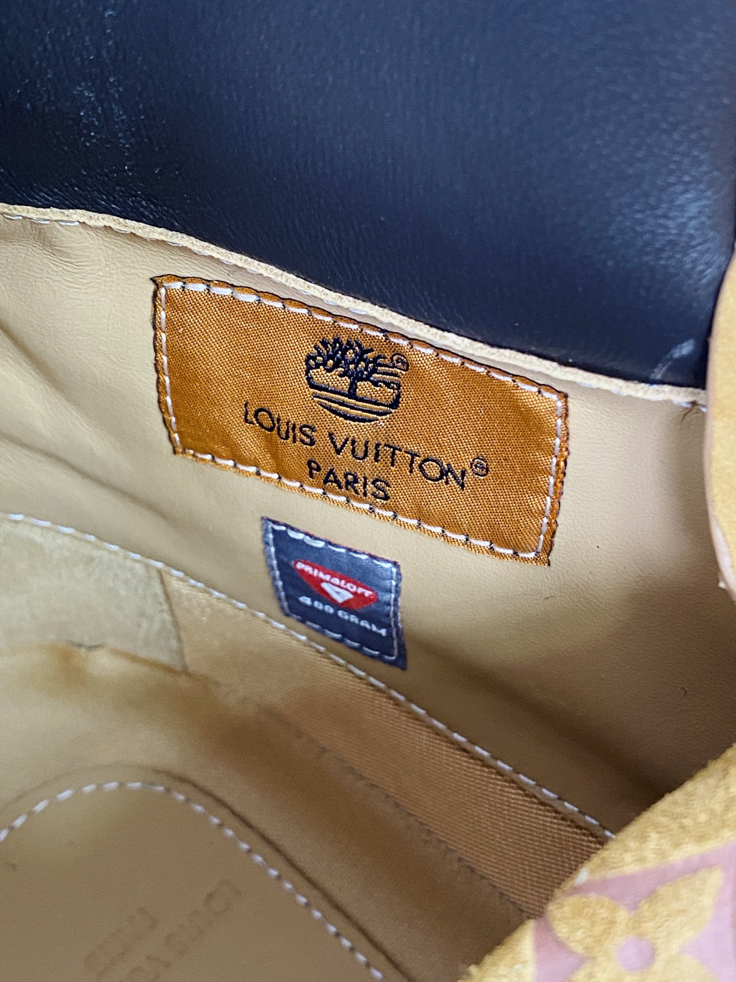   Louis Vuitton x Timberland 6英寸 满印老花 圆头 压纹防水绒面 大黄靴 马丁靴 男女同款 棕色1AD7YN 