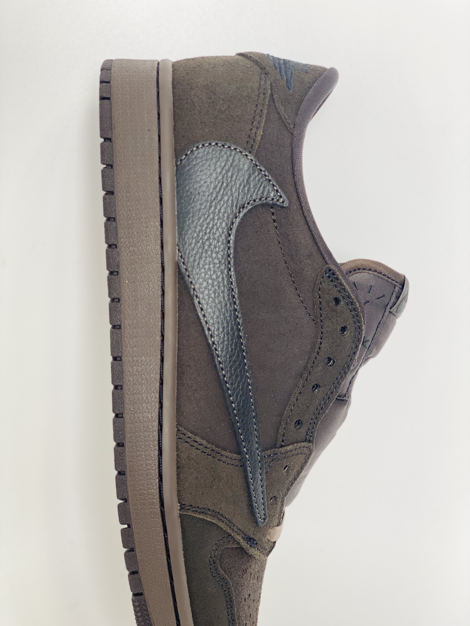  天花板 Travis Scott x Air Jordan 1 Low Velvet Brown AJ1 倒钩 低筒 板鞋 篮球鞋 波鞋 男女同款 黑棕 DM7866-202