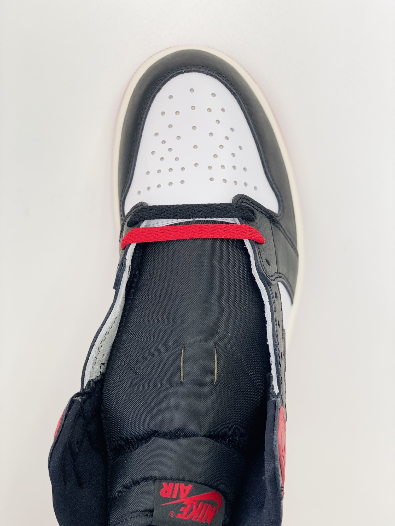  AIR JORDAN 1 HIGH  Black Toe REIMAGINEDAJ1 高筒 球鞋 休閒鞋 板鞋 波鞋 潮鞋 男鞋女鞋 蜘蛛侠2.0 DV1748-601