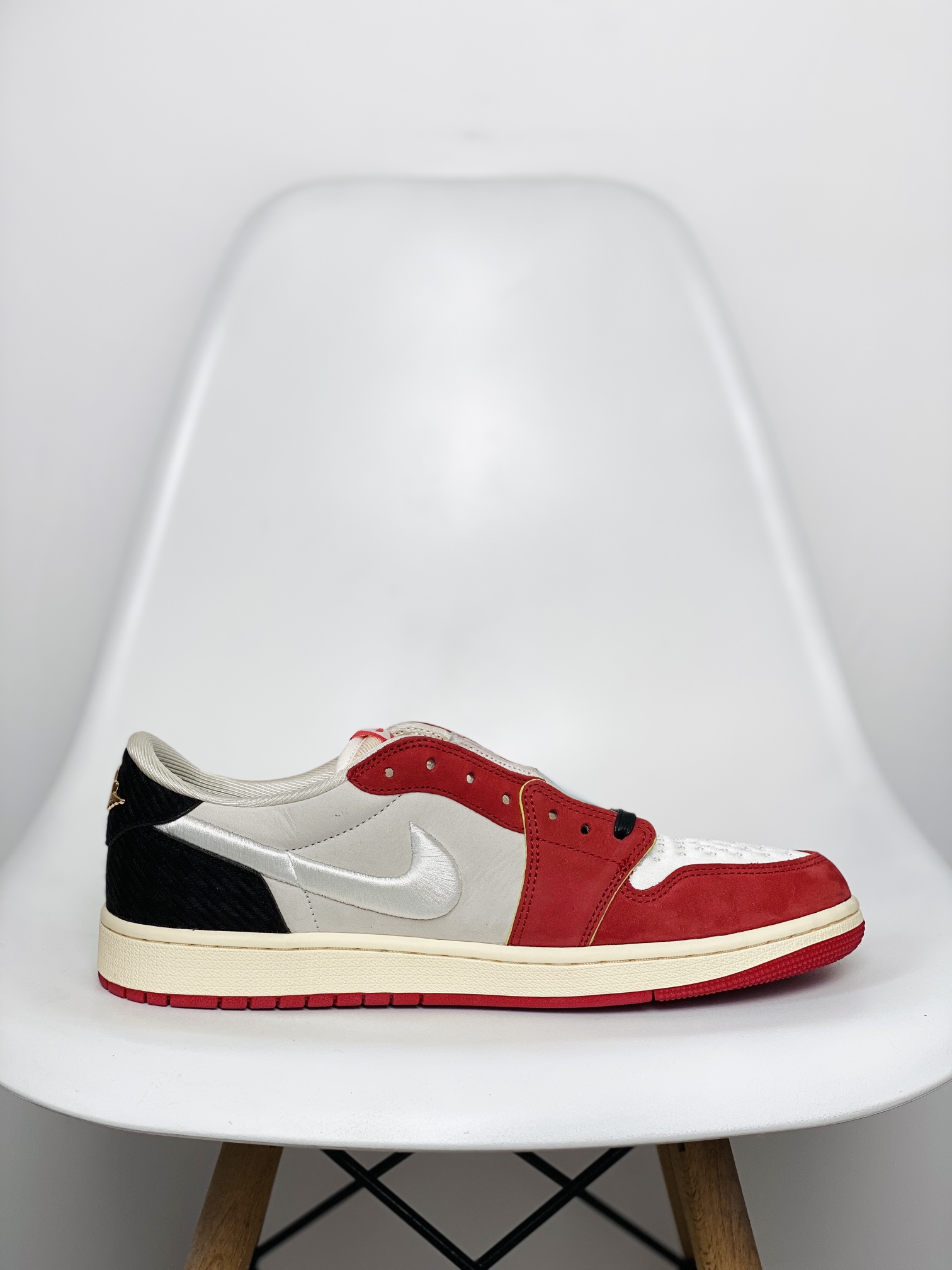  Trophy Room  Air Jordan 1 Low OG AJ1  Home 低筒 织物 皮革 板鞋 休闲鞋 男鞋 女鞋 波鞋  白红 HV6157-100