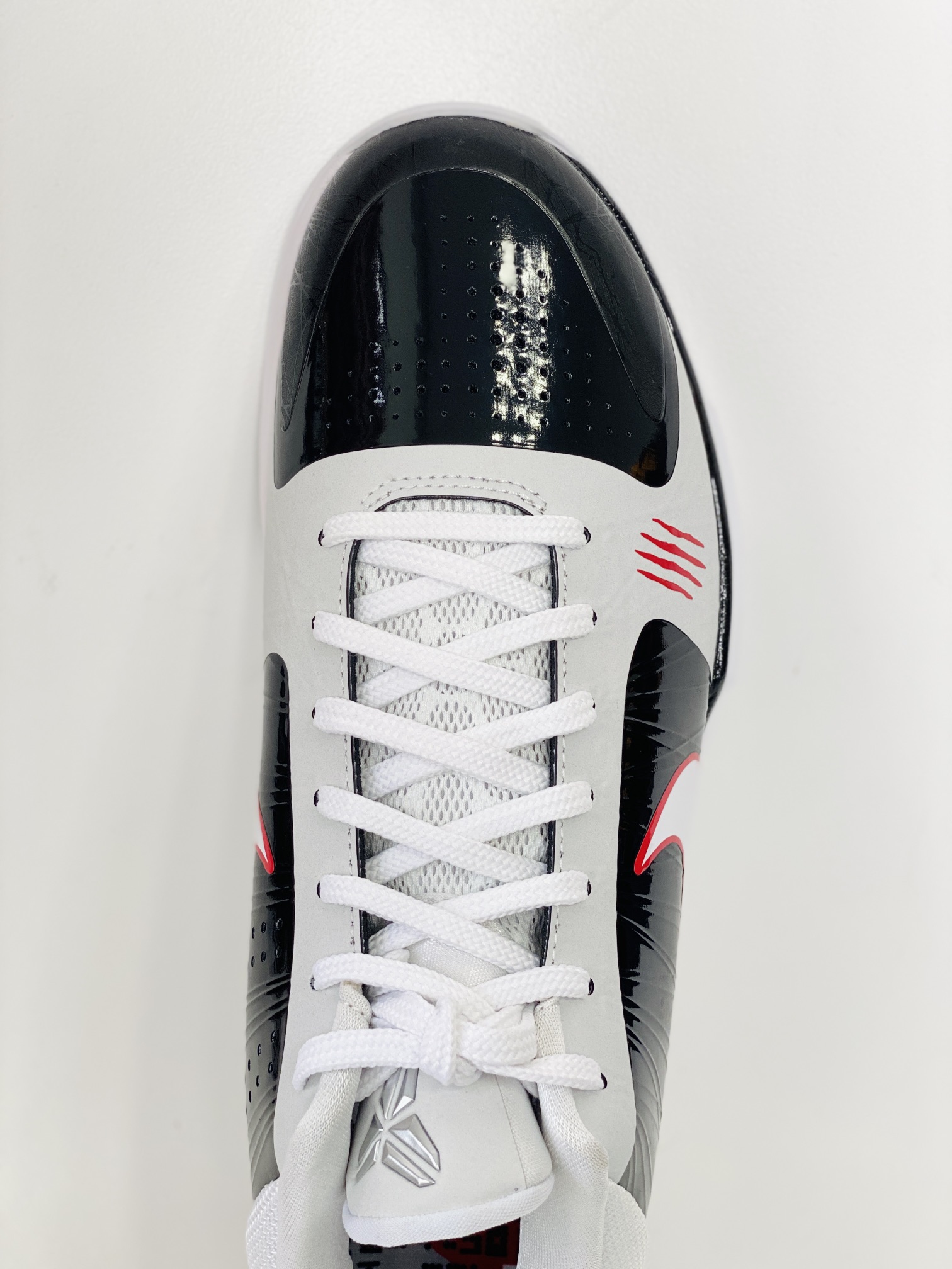  H12 KOBE5 Bruce Lee Alt   低筒 前掌气垫 球鞋 籃球鞋 實戰鞋  真碳板 男鞋 黑白 李小龙 CD4991-101