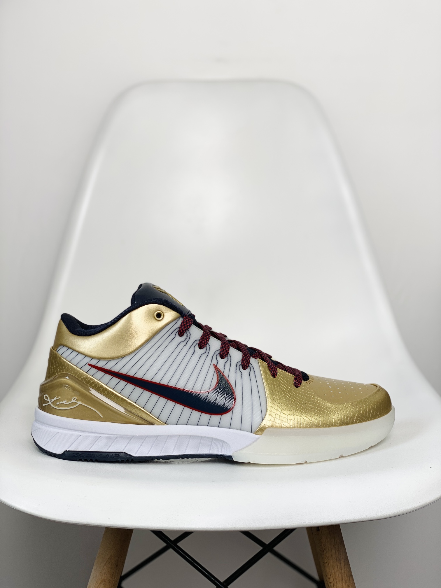 GX NIKE Zoom Kobe4 Protro Philly 科比 4  低筒  前掌泡棉+後掌氣墊 篮球鞋 实战鞋 球鞋 男鞋  波鞋 奥运会 白黑金 FQ3544-100 