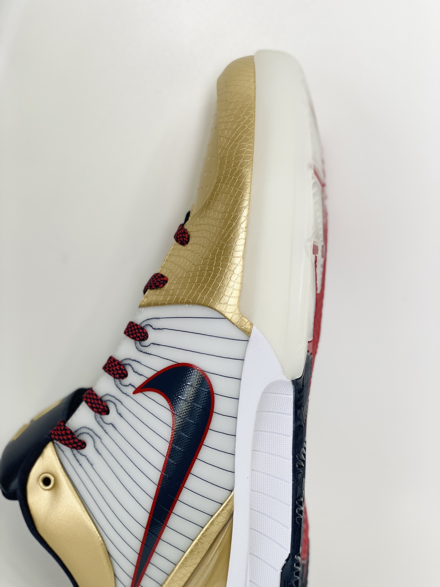  GX NIKE Zoom Kobe4 Protro Philly 科比 4  低筒  前掌泡棉+後掌氣墊 篮球鞋 实战鞋 球鞋 男鞋  波鞋 奥运会 白黑金 FQ3544-100 