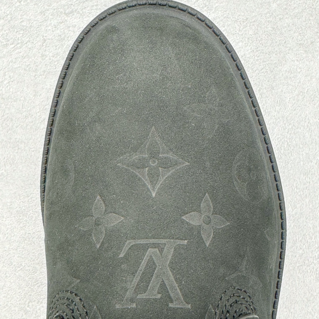  Louis Vuitton x Timberland 6英寸 满印老花 圆头 压纹防水绒面 大黄靴 马丁靴 男女同款 黑色1AD7YP