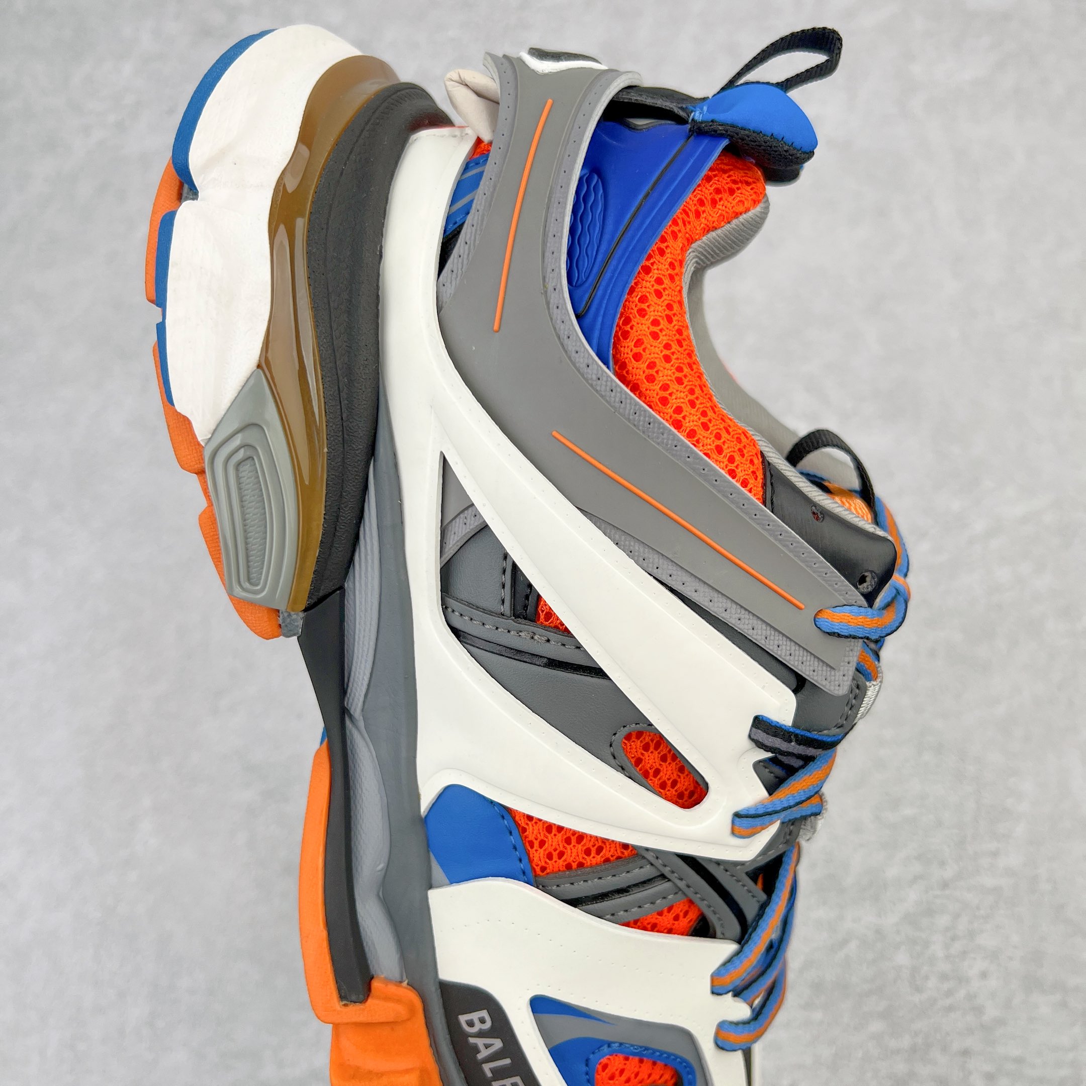  Balenciaga 巴黎世家 Track 1.0  舒适百搭 老爹鞋 运动 复古板鞋 休闲鞋 男鞋 女鞋 蓝白橙  