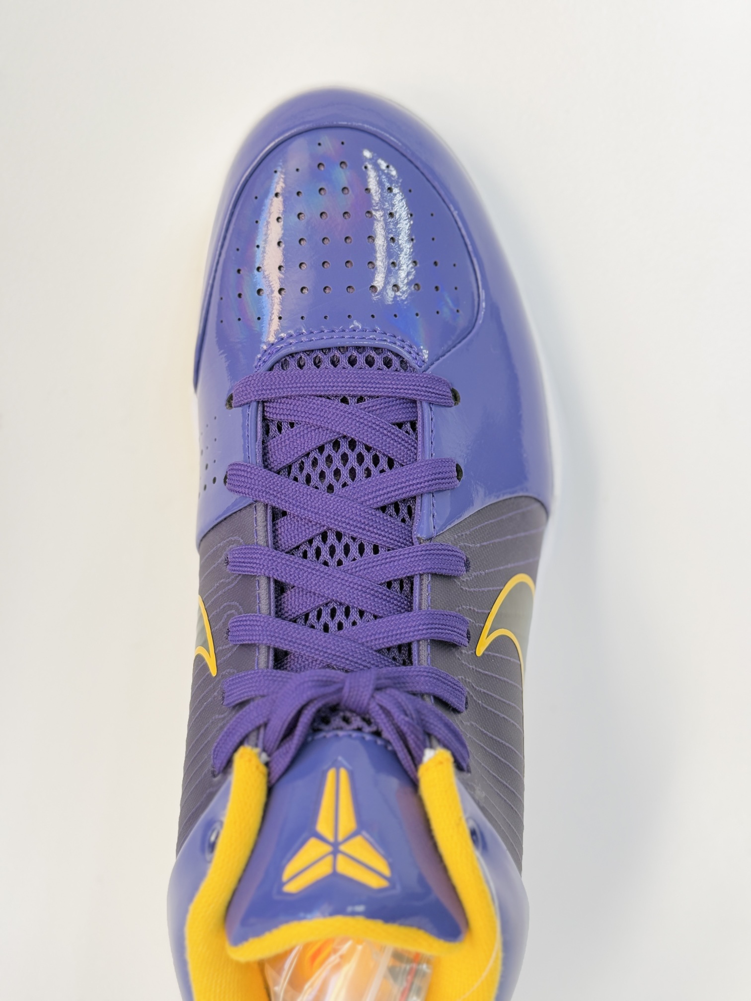 H12 UNDEFEATED Kobe4 Protro Zoom  低筒 前掌泡棉 后掌气垫  篮球 鞋 波鞋 街道休闲鞋 实战 男生 球鞋  紫金 CQ3869-500