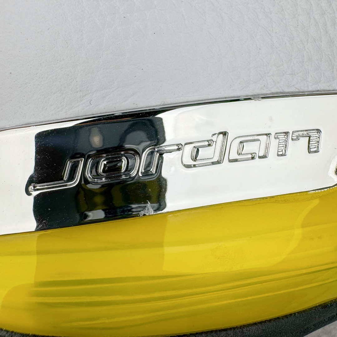  Air Jordan 17 AJ17 中筒  耐磨透气 籃球鞋 板鞋 波鞋 波鞋  男鞋 白黑黄 FJ0395-100