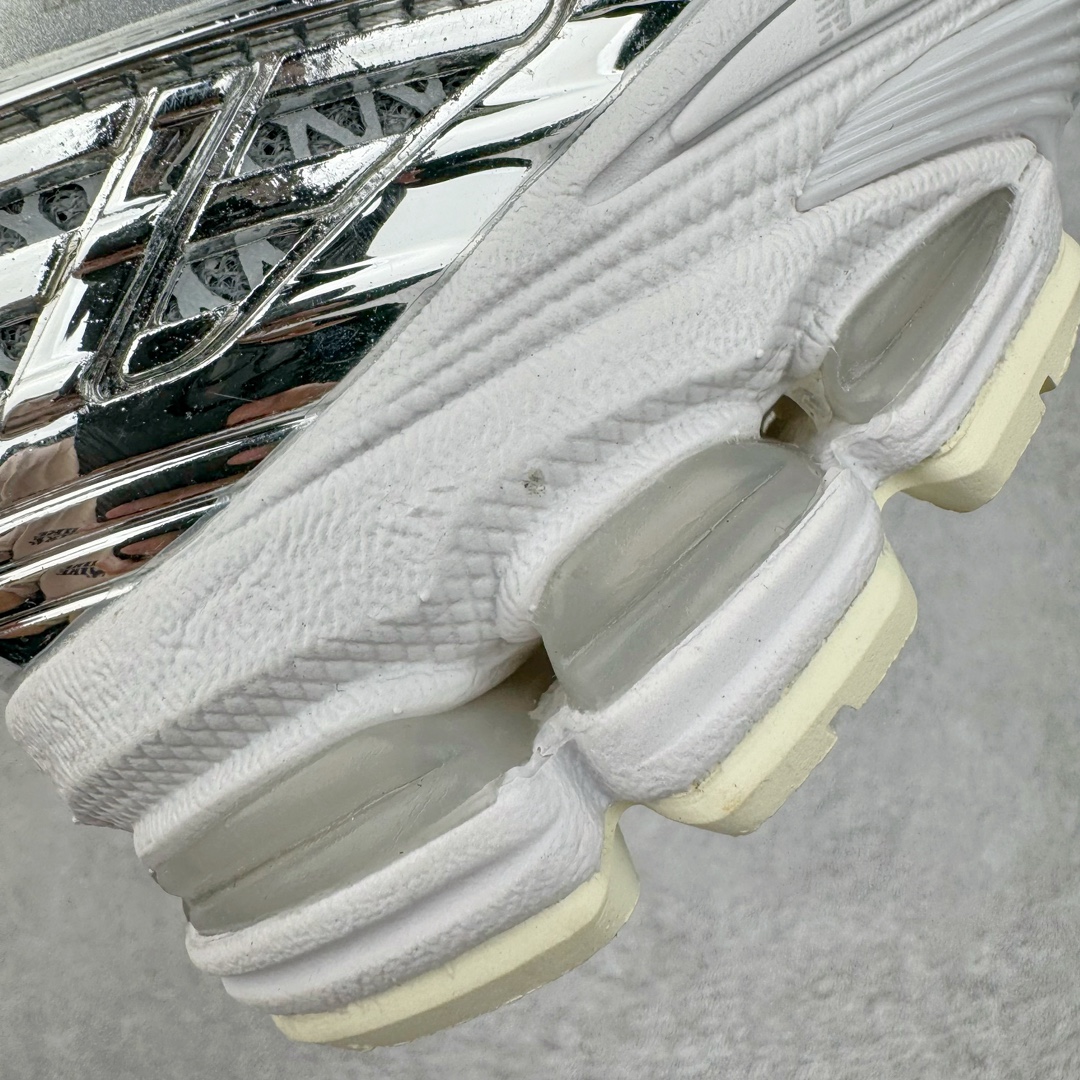  新版 The Basemen New Balance NB 1906R   低筒 复古跑鞋 耐磨透气 休闲鞋 运动鞋 波鞋 男士 女士  联名银色 M1906RBT 