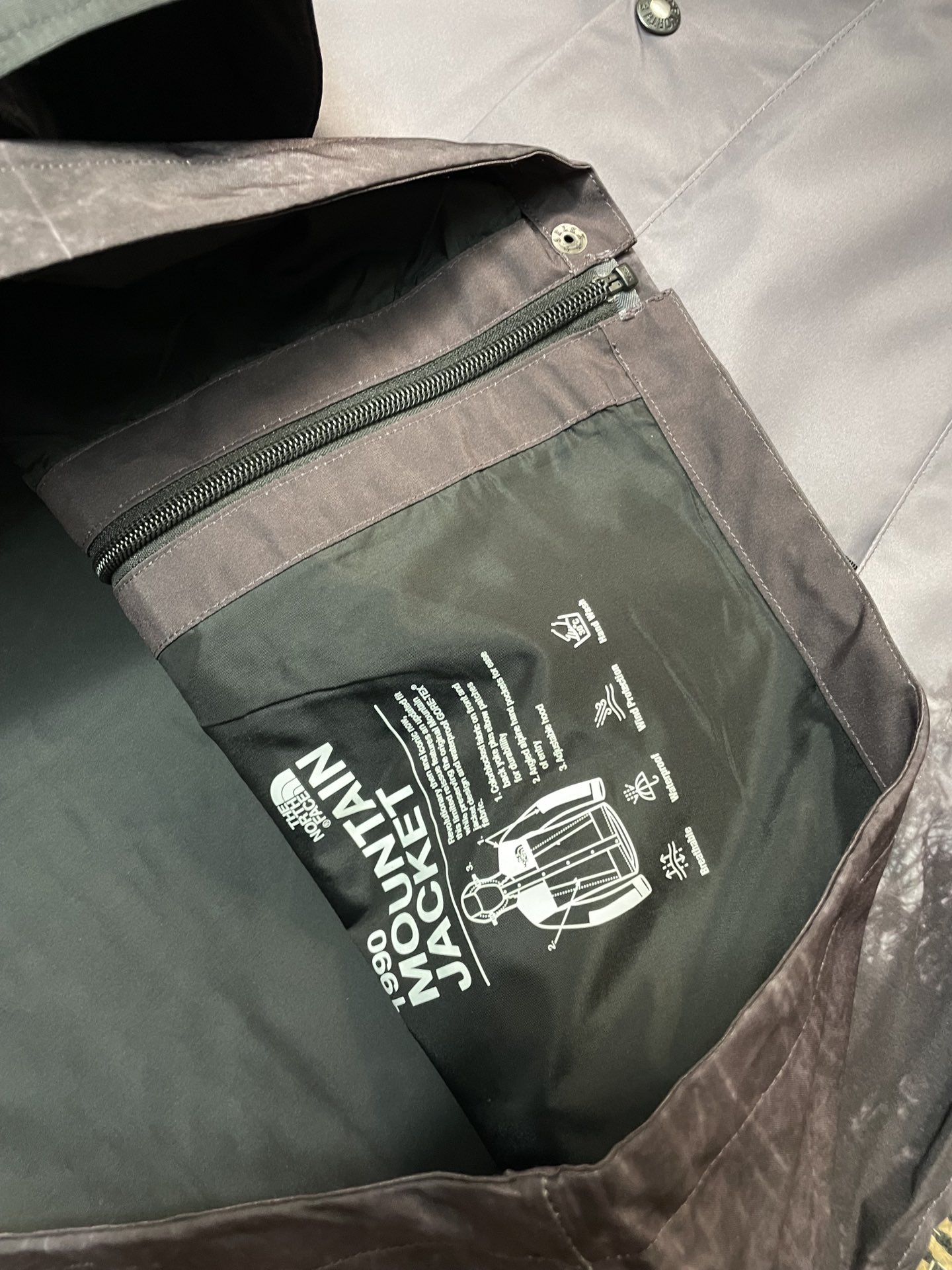  THE NORTH FACE  1990  Gore-tex GTX Mountain Vista Jacket  黑色 冲锋衣 夹克  北面 北脸  外套 长袖 保暖 男女同款  暗夜森林