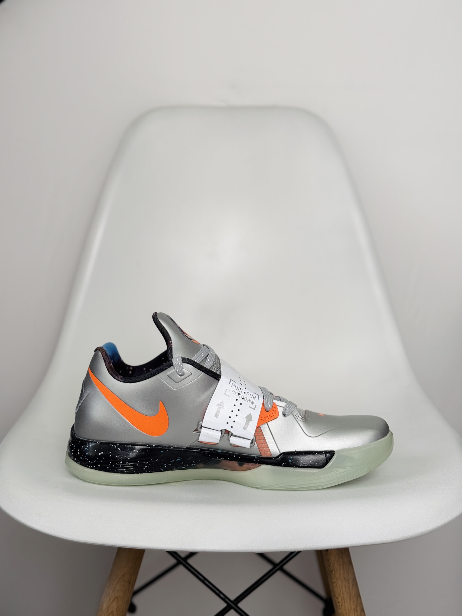 灭世纯原 KD4 Galaxy 杜兰特4代 低筒 前后气垫 缓震休闲 篮球鞋 波鞋 男款 黑银色 FD2635-001