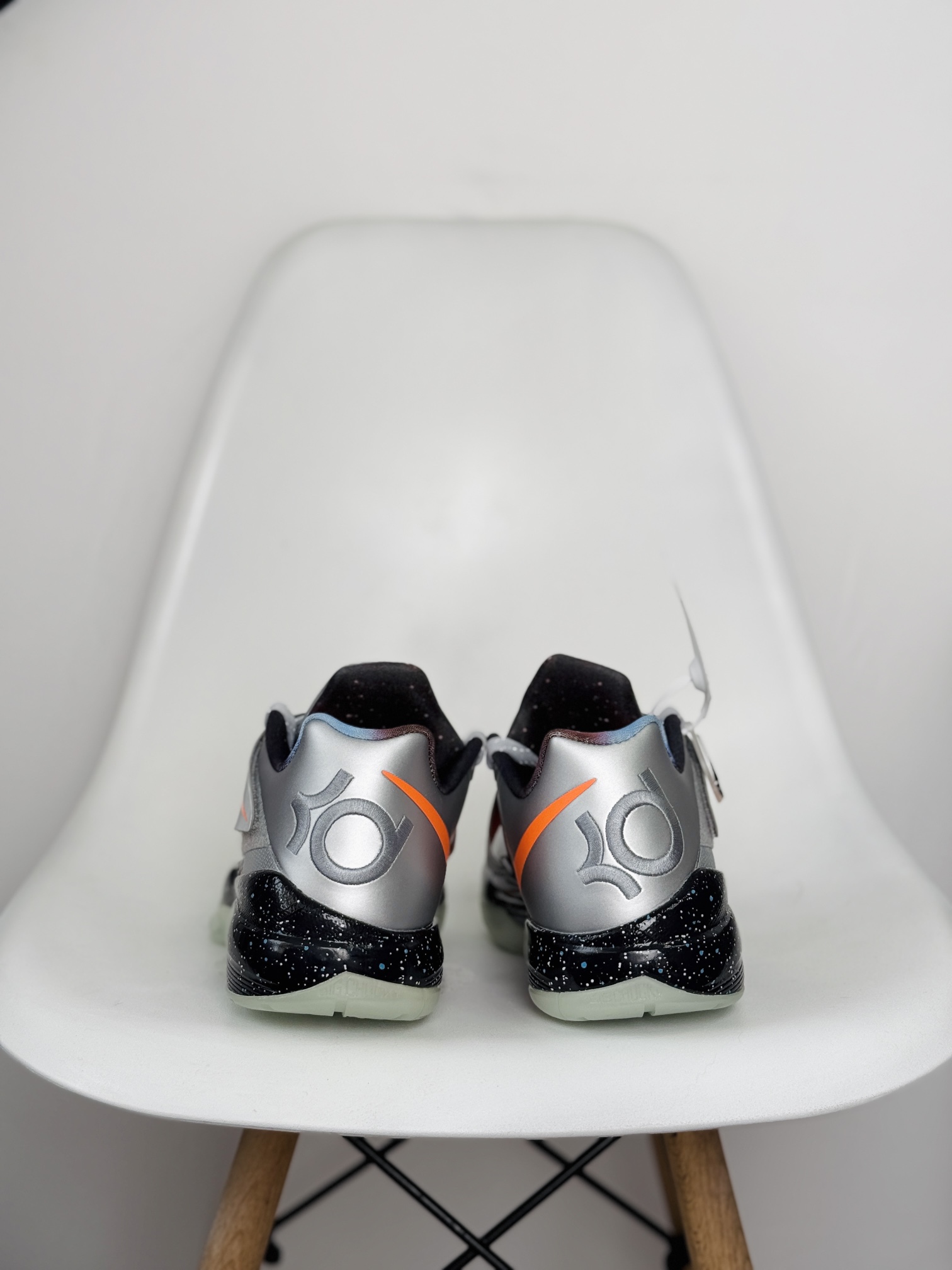 灭世纯原 KD4 Galaxy 杜兰特4代 低筒 前后气垫 缓震休闲 篮球鞋 波鞋 男款 黑银色 FD2635-001